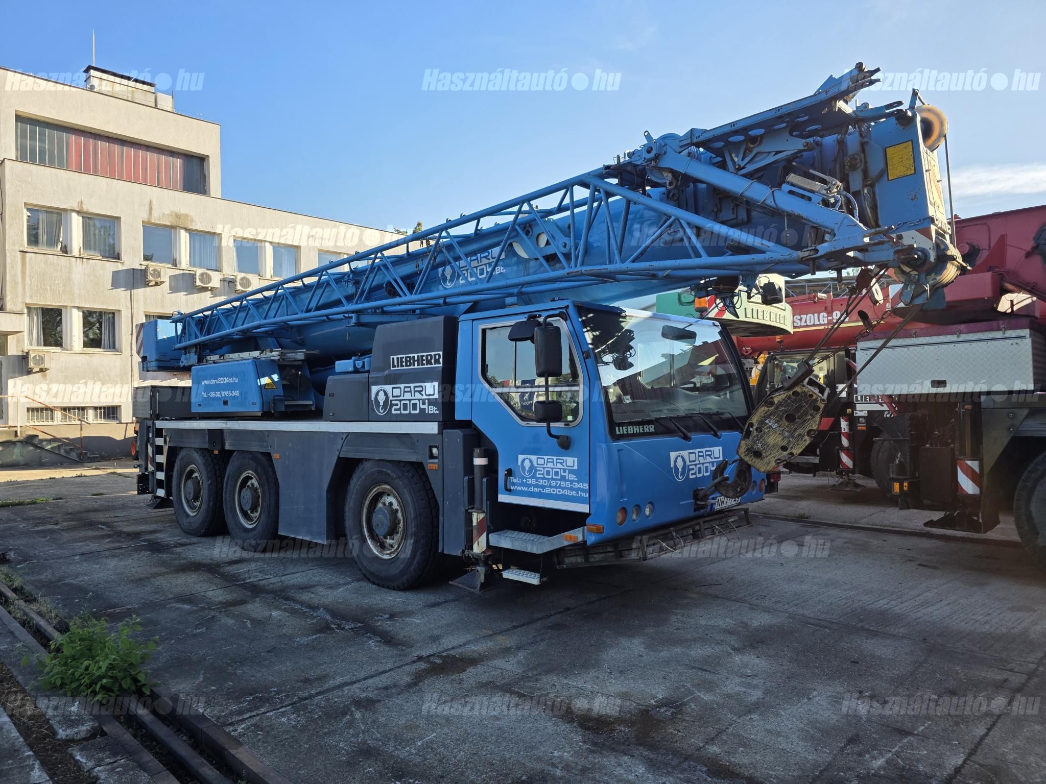 LIEBHERR 2004 - 1