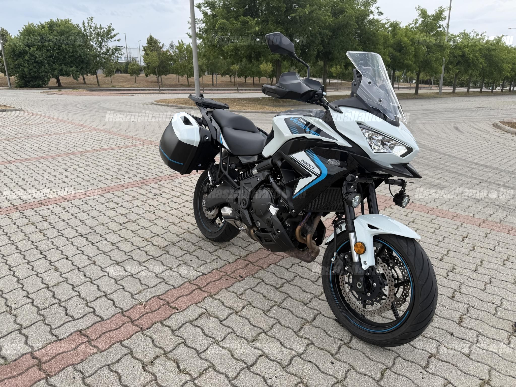 KAWASAKI VERSYS 650 2025/6 - 1