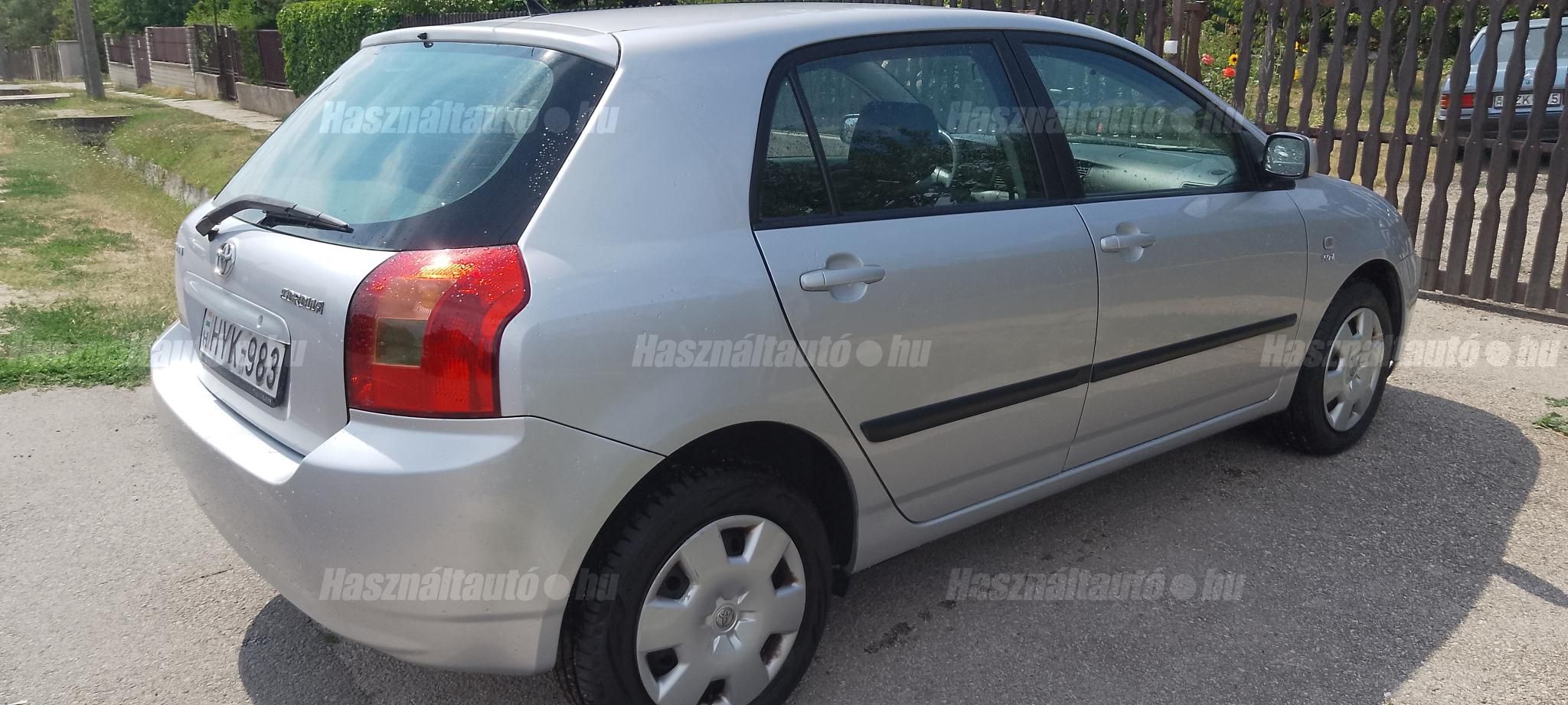 TOYOTA COROLLA 2002/3 - 1