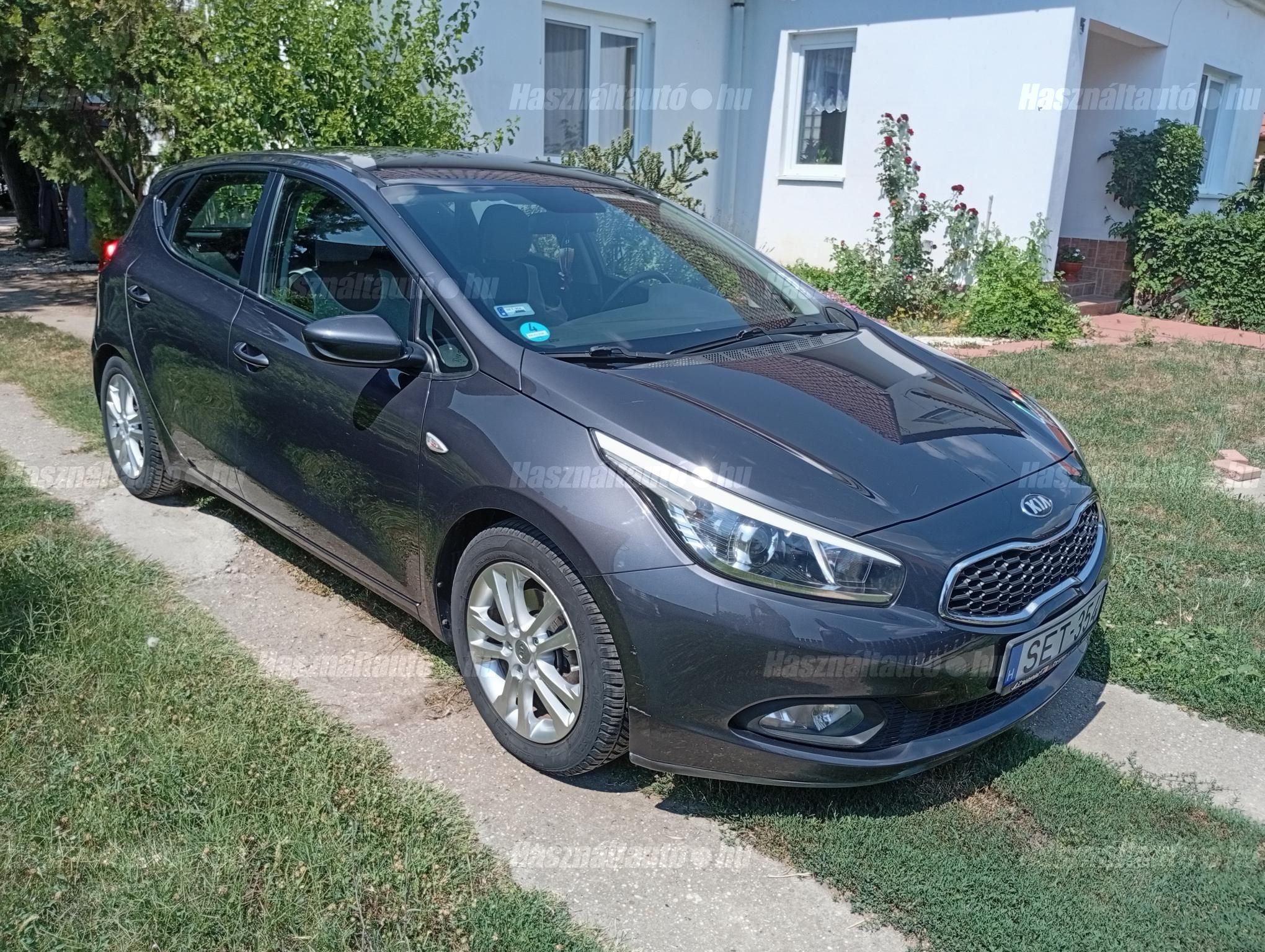 KIA CEE'D 2013/1 - 1
