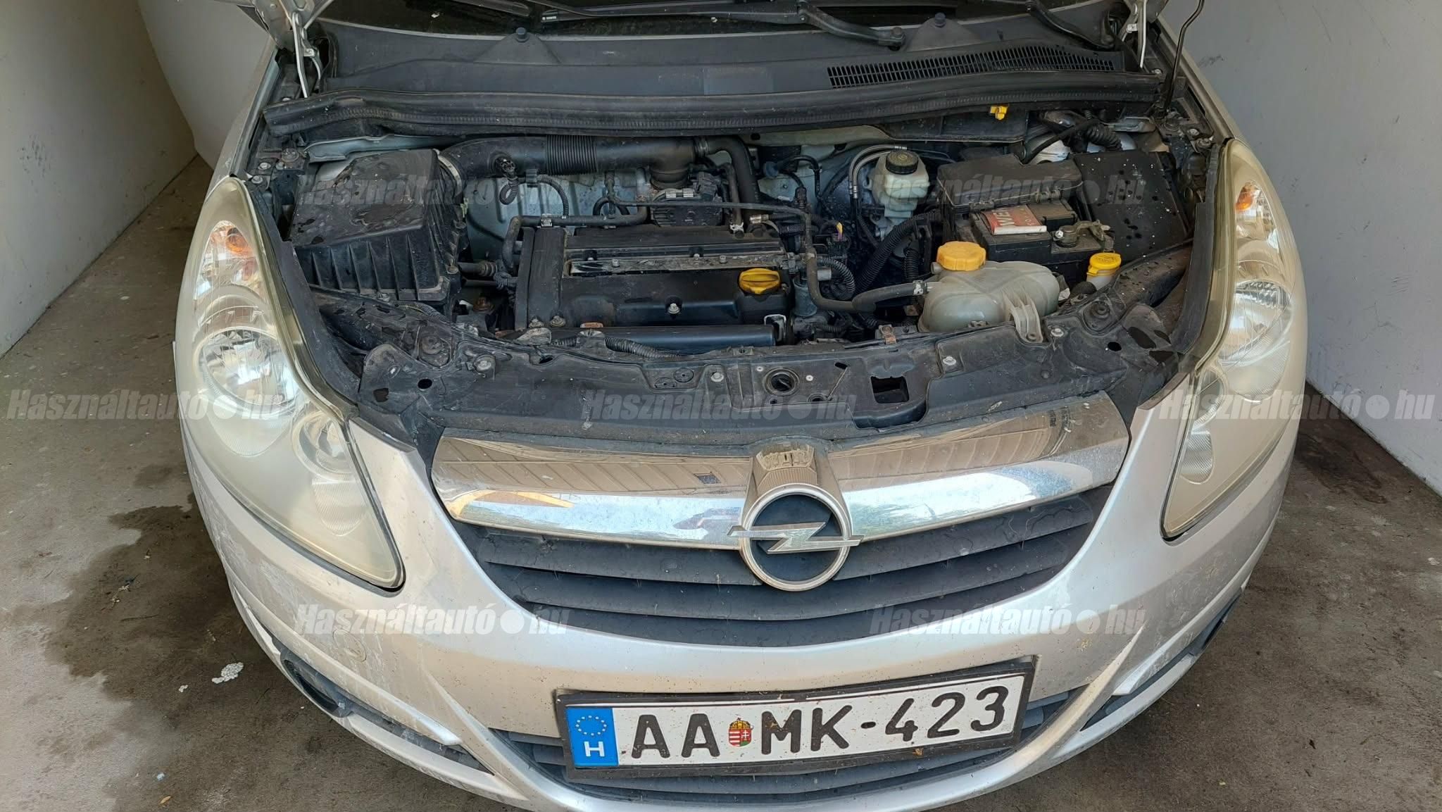 OPEL CORSA D 2009/10 - 1