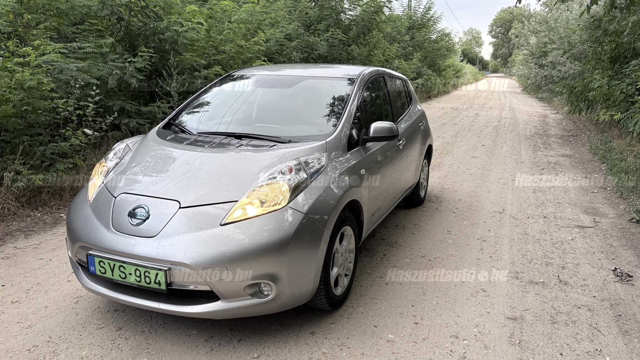 NISSAN LEAF 2016/6 - 1
