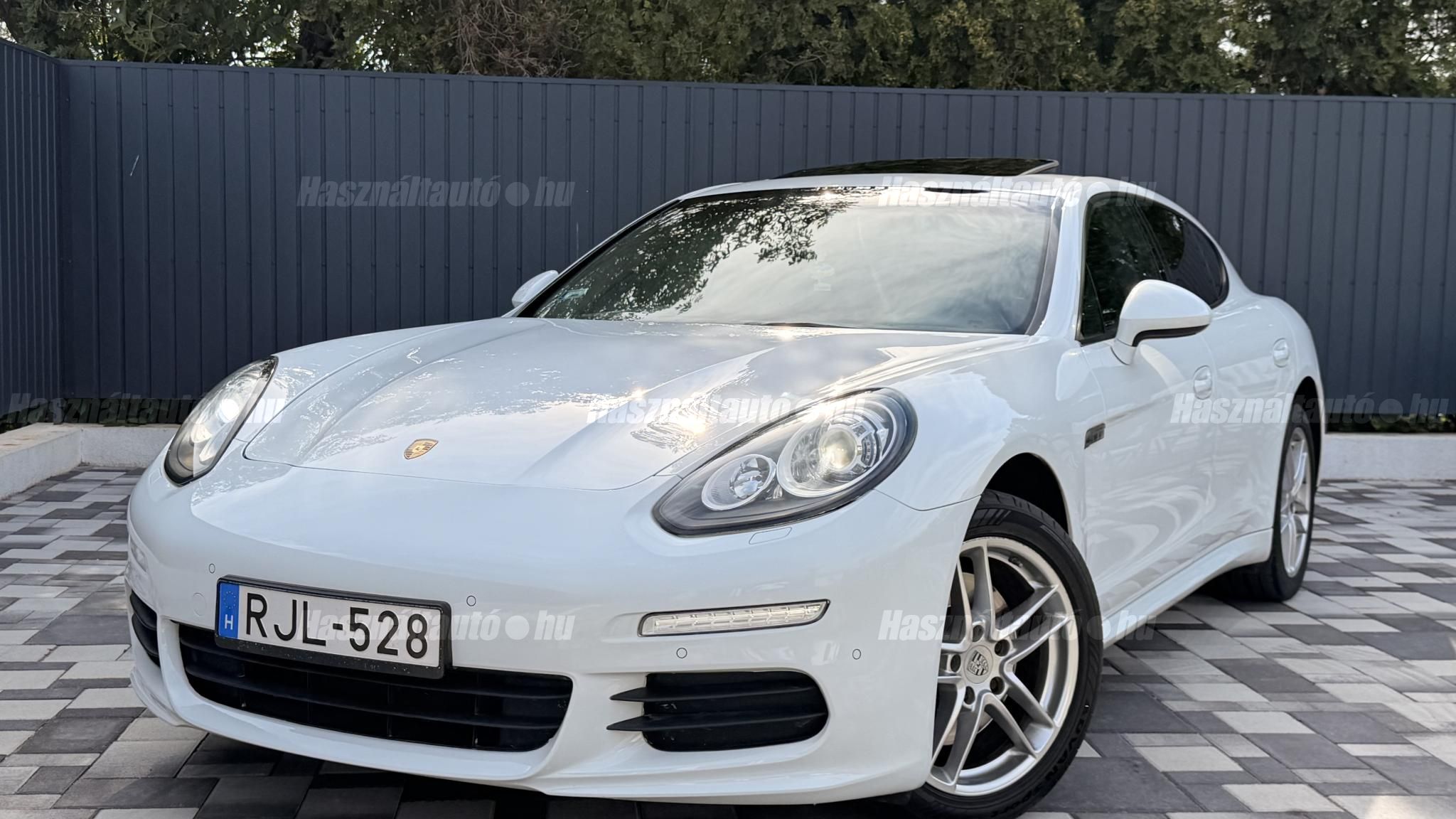 PORSCHE PANAMERA 2016/2 - 1
