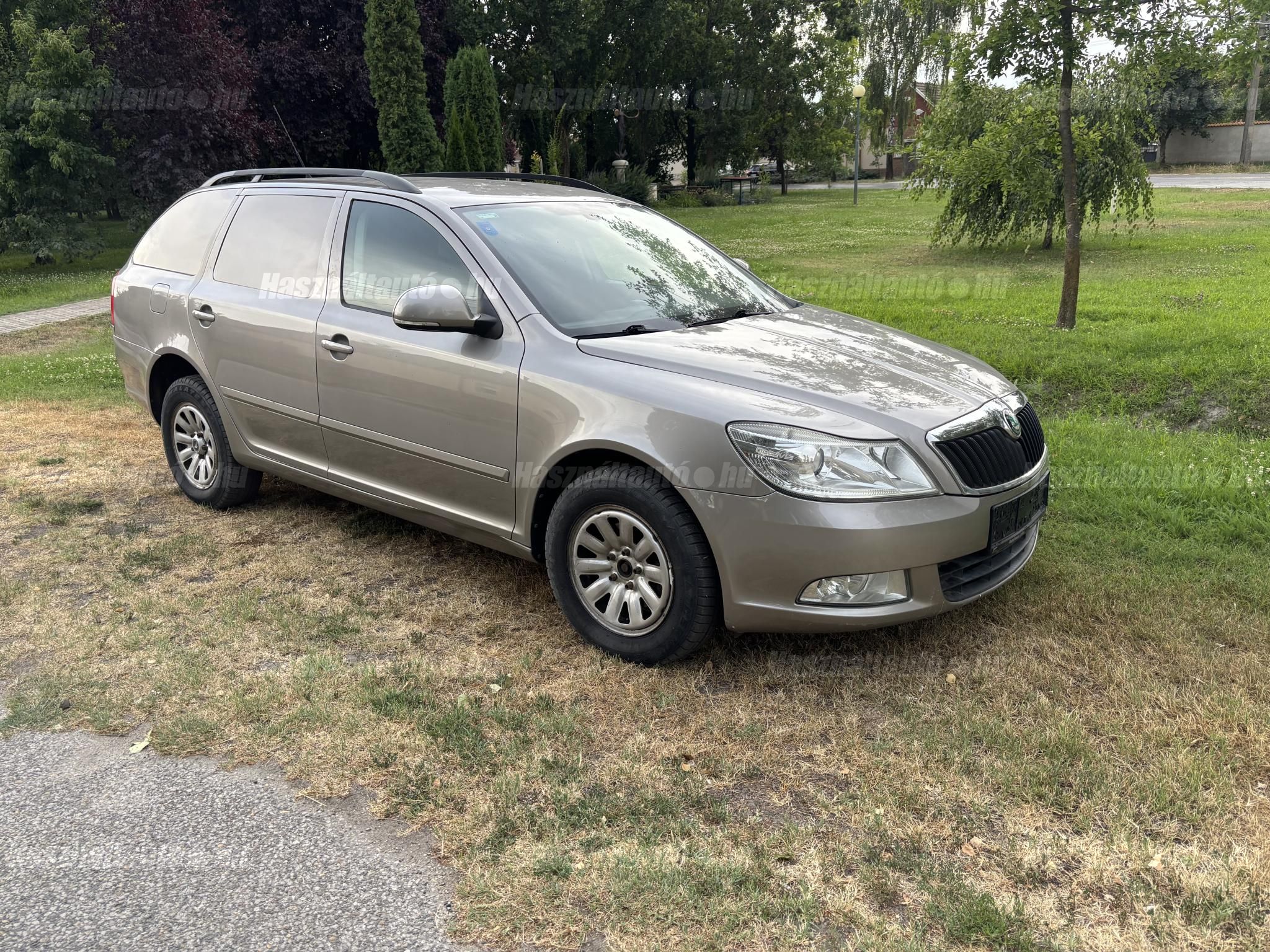 SKODA OCTAVIA 2011/10 - 1