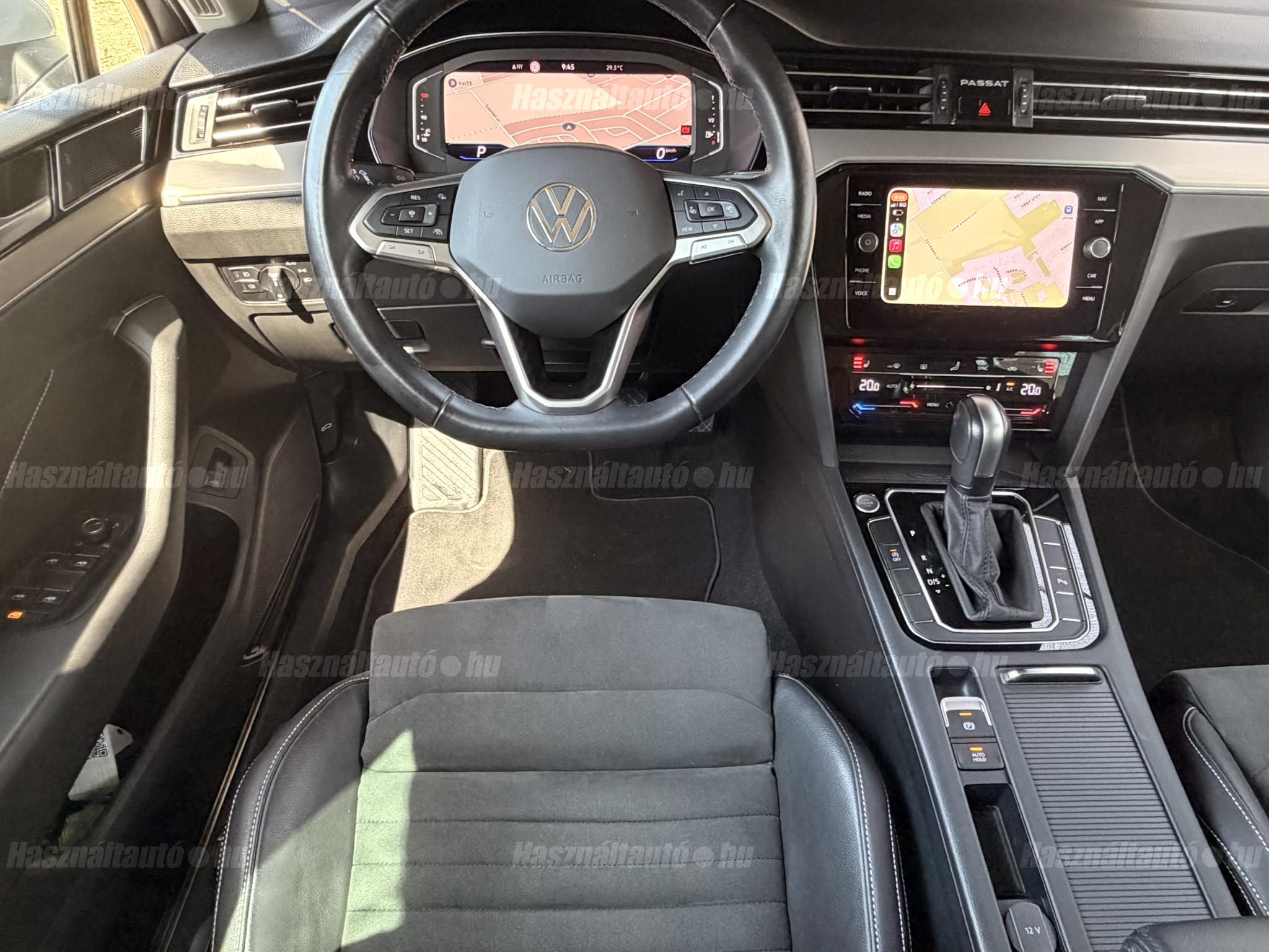 VOLKSWAGEN PASSAT 2023/3 - 1