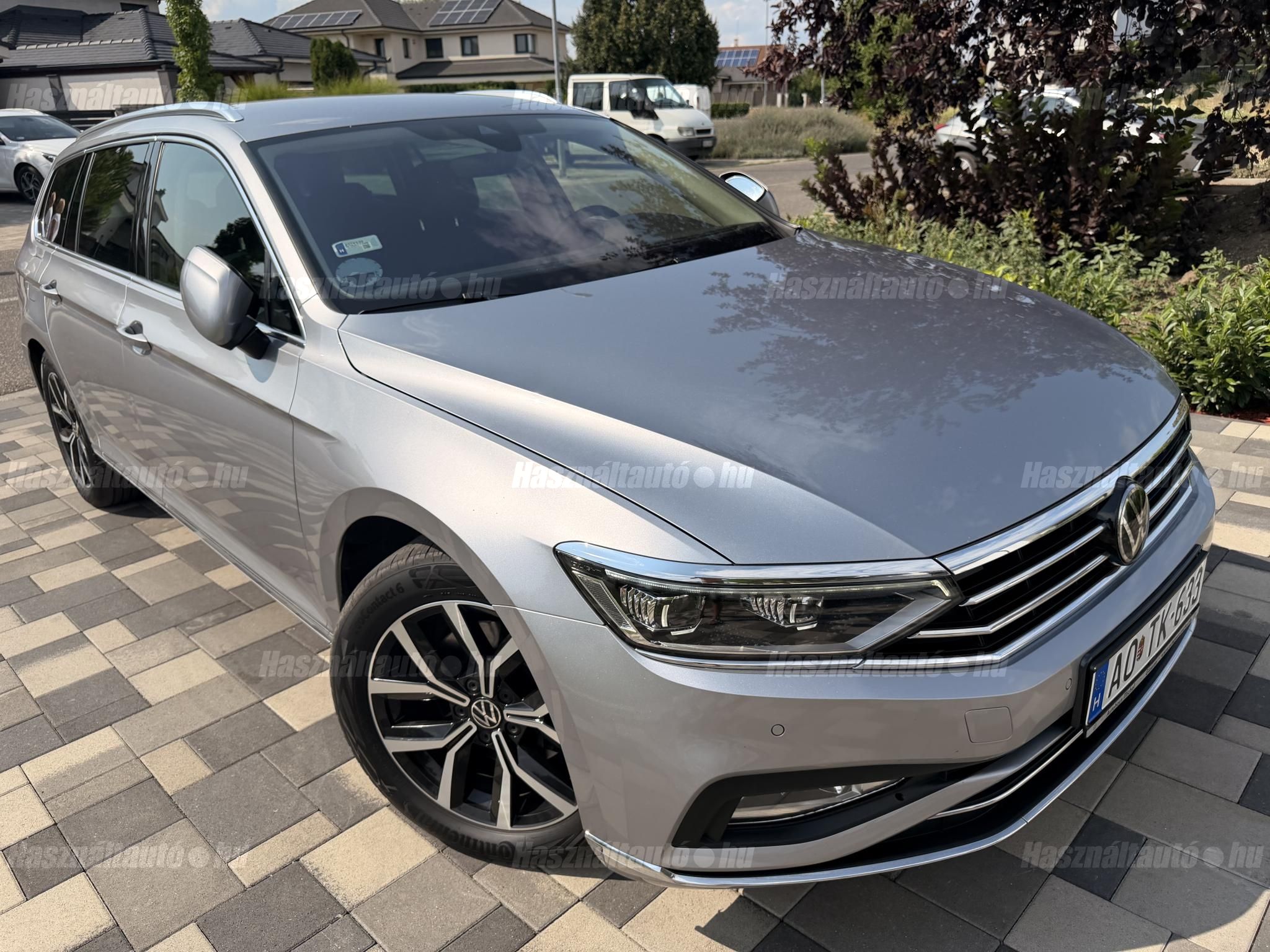 VOLKSWAGEN PASSAT 2023/3 - 1