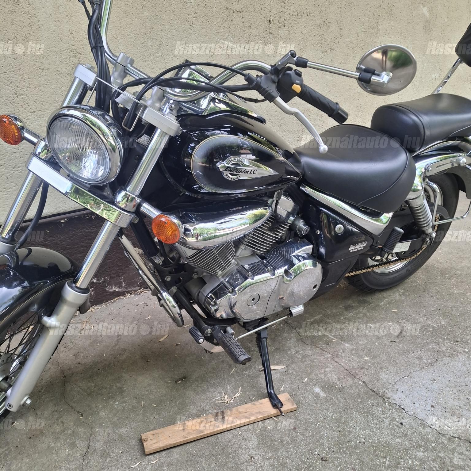 SUZUKI VL 250 (INTRUDER) 2002/6 - 1