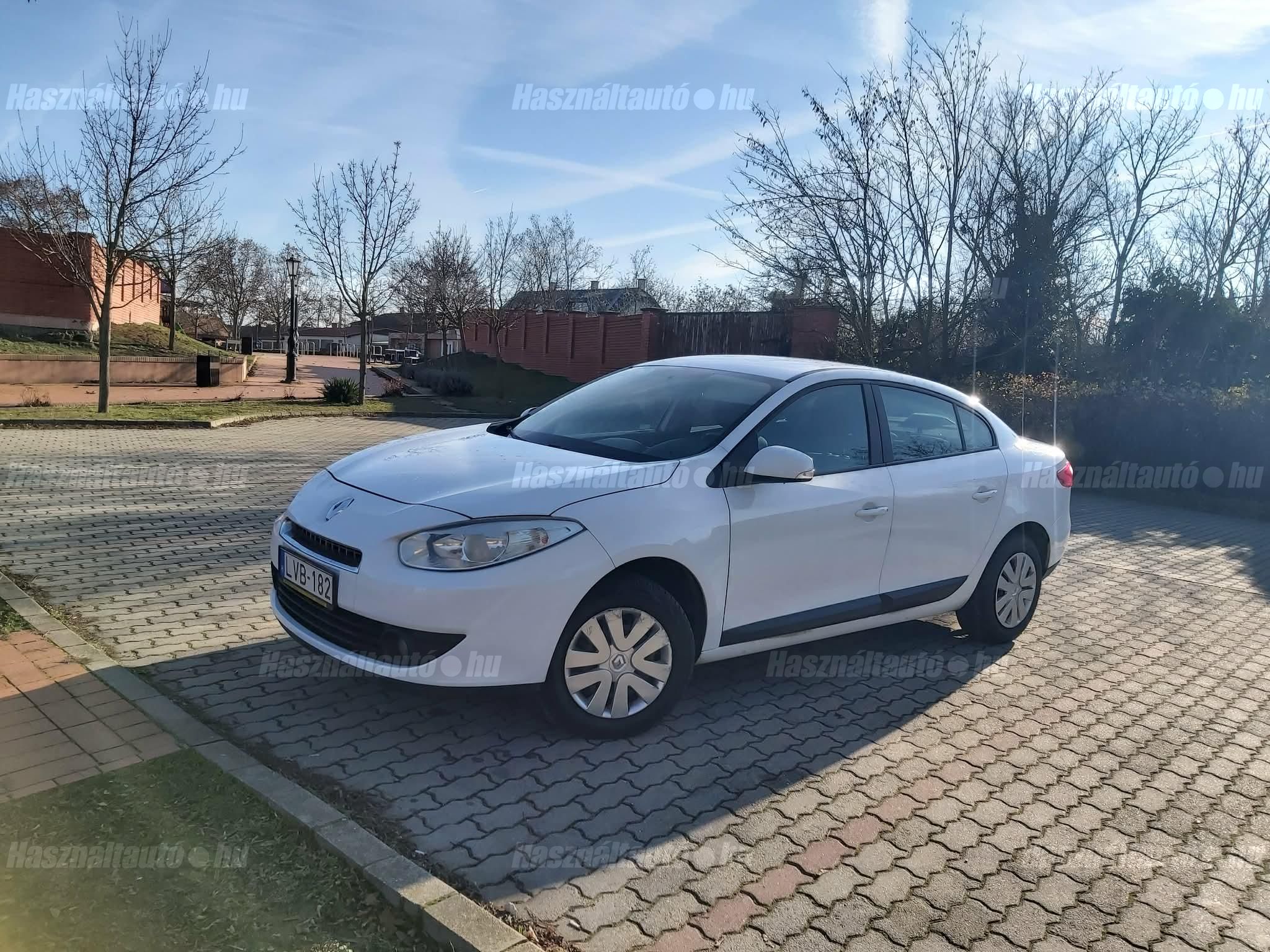 RENAULT FLUENCE 2011 - 1