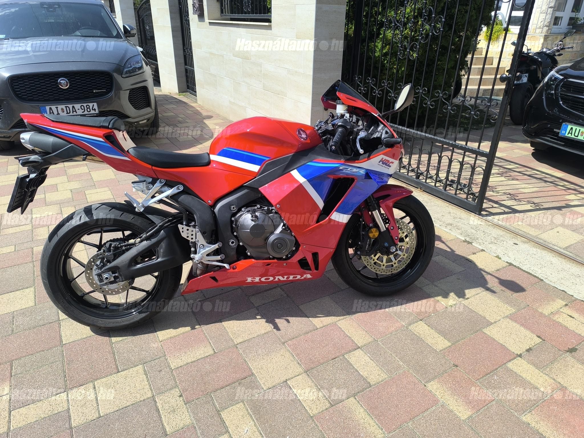 HONDA CBR 600 RR 2025/5 - 1