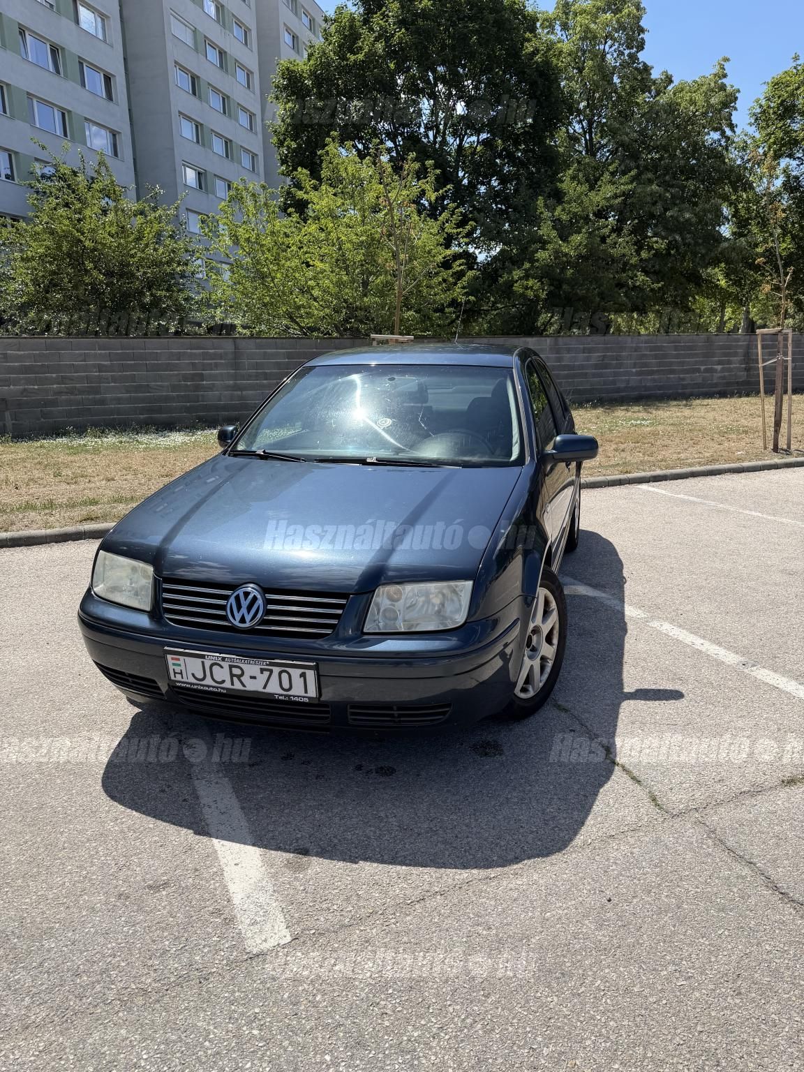 VOLKSWAGEN BORA 2004/4 - 1