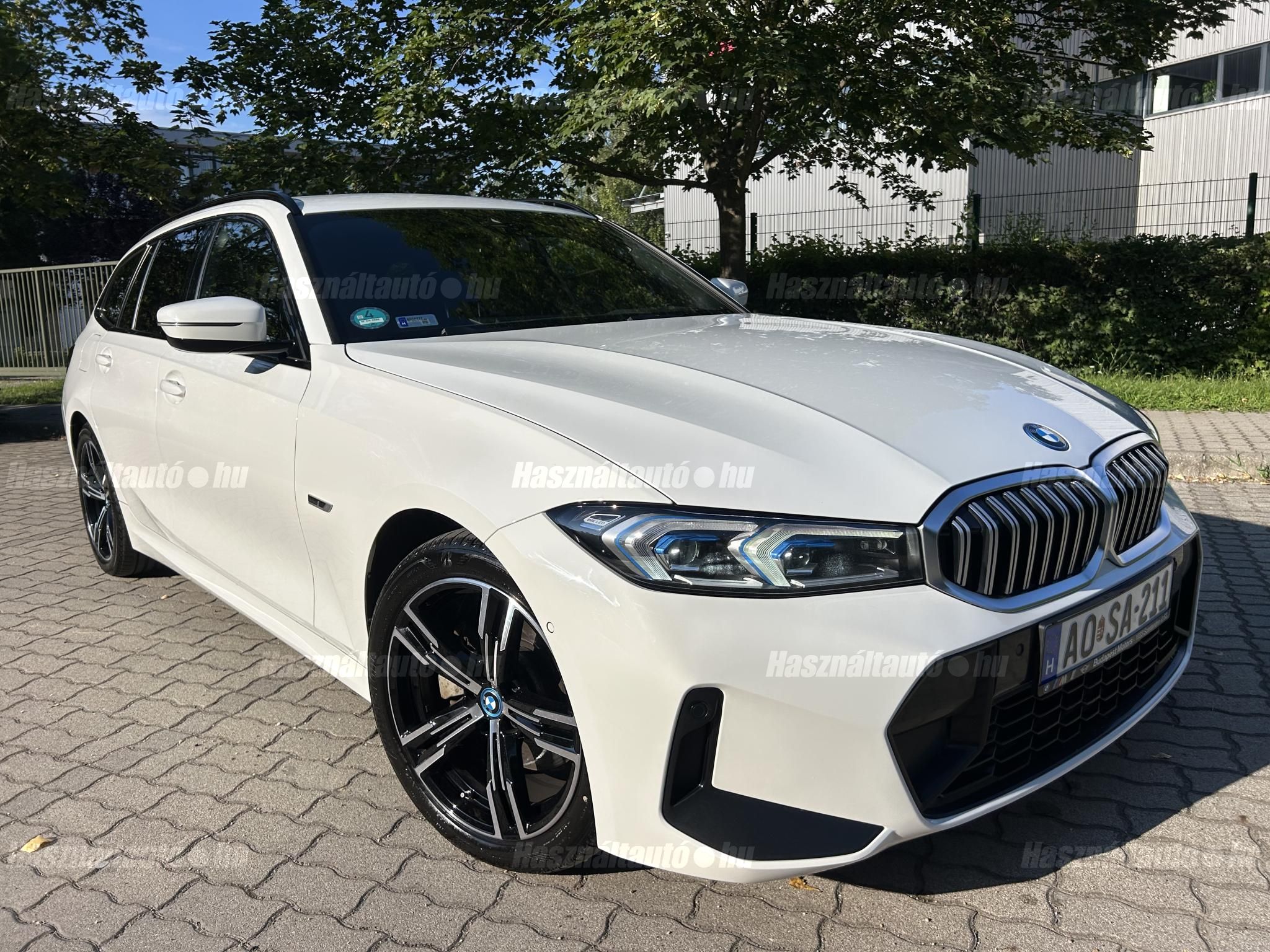 BMW 320 2023/6 - 1