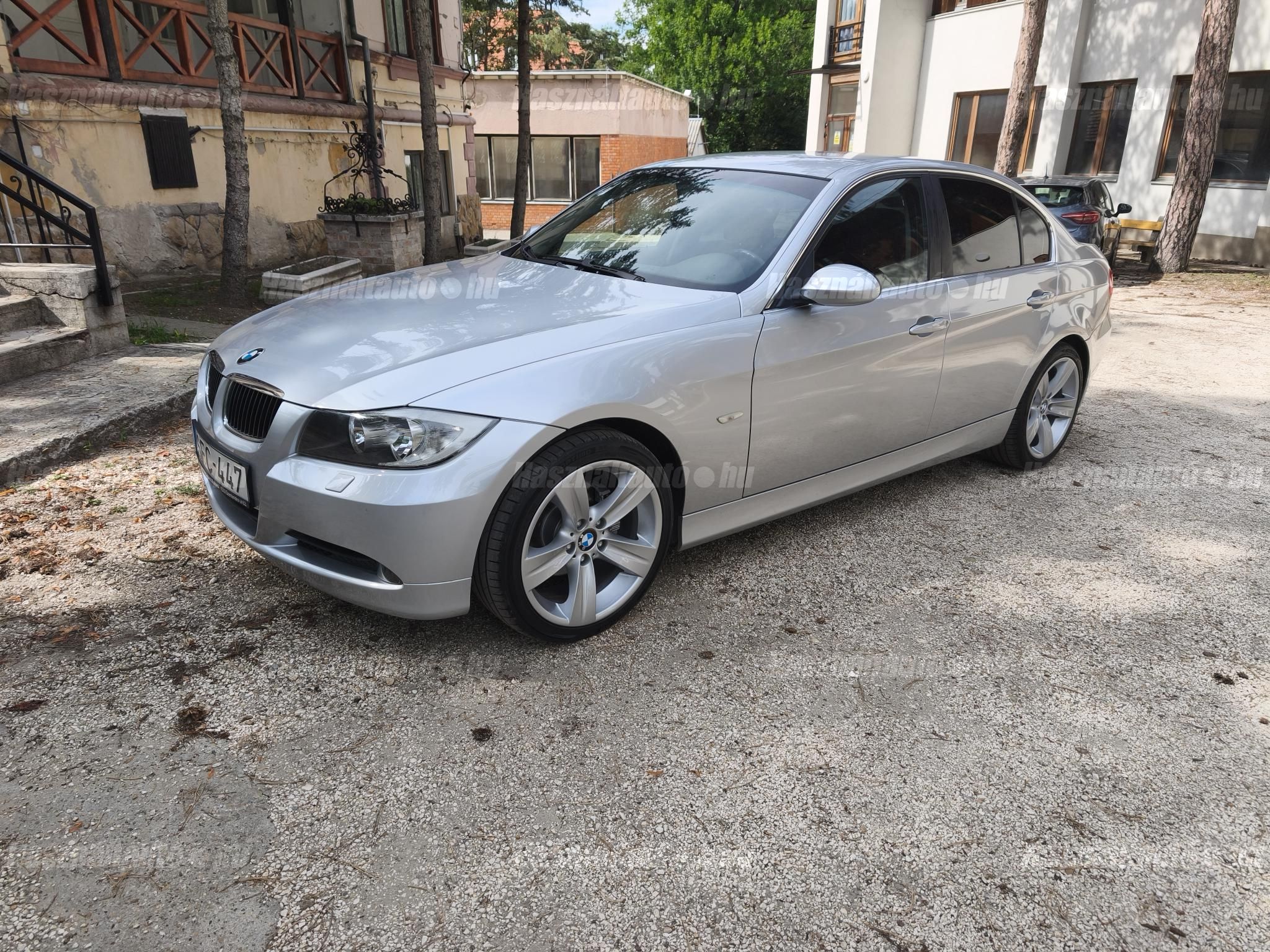BMW 325 2005/4 - 1