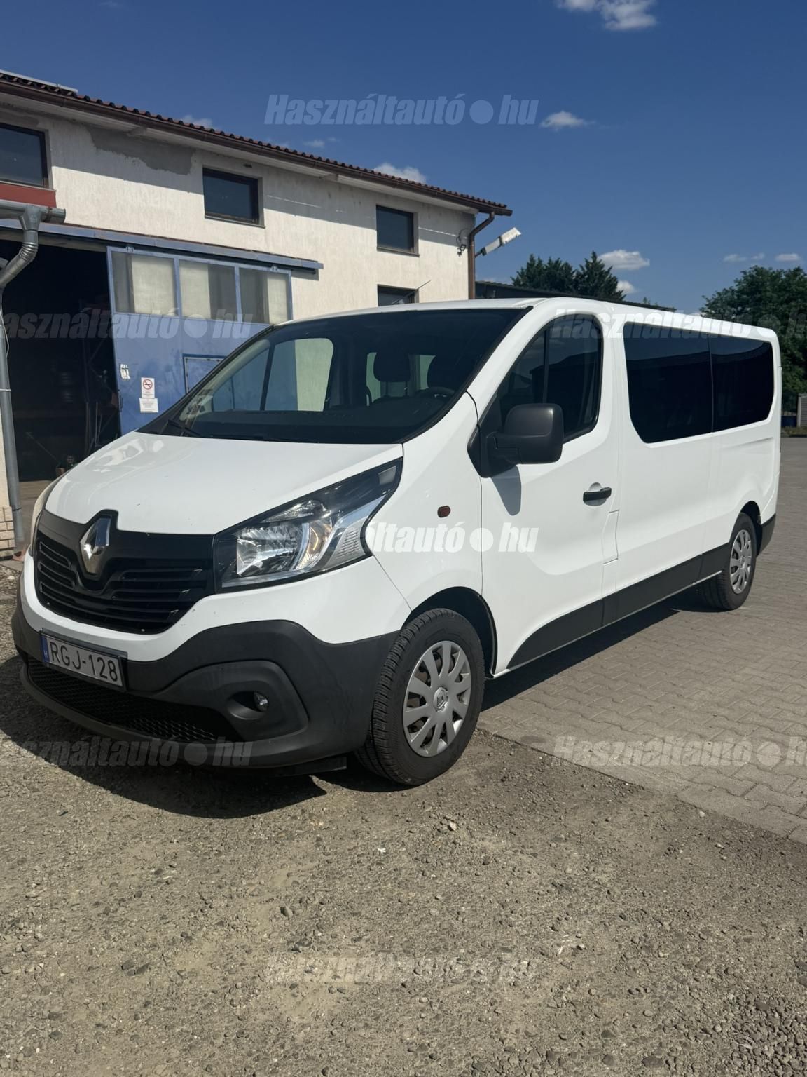 RENAULT TRAFIC 2018 - 1