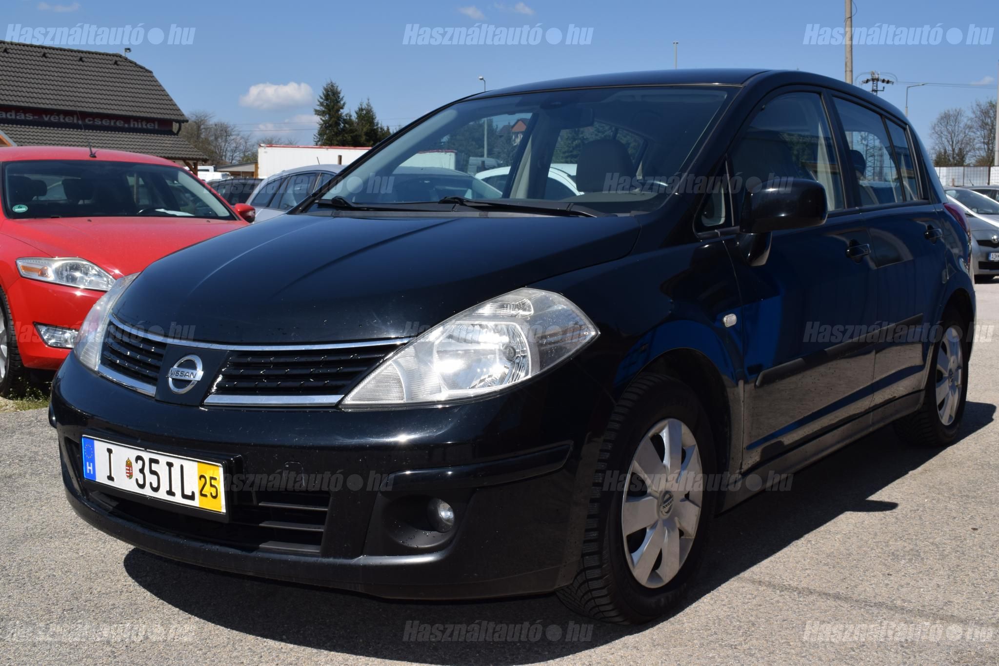 NISSAN TIIDA 2011/3 - 1