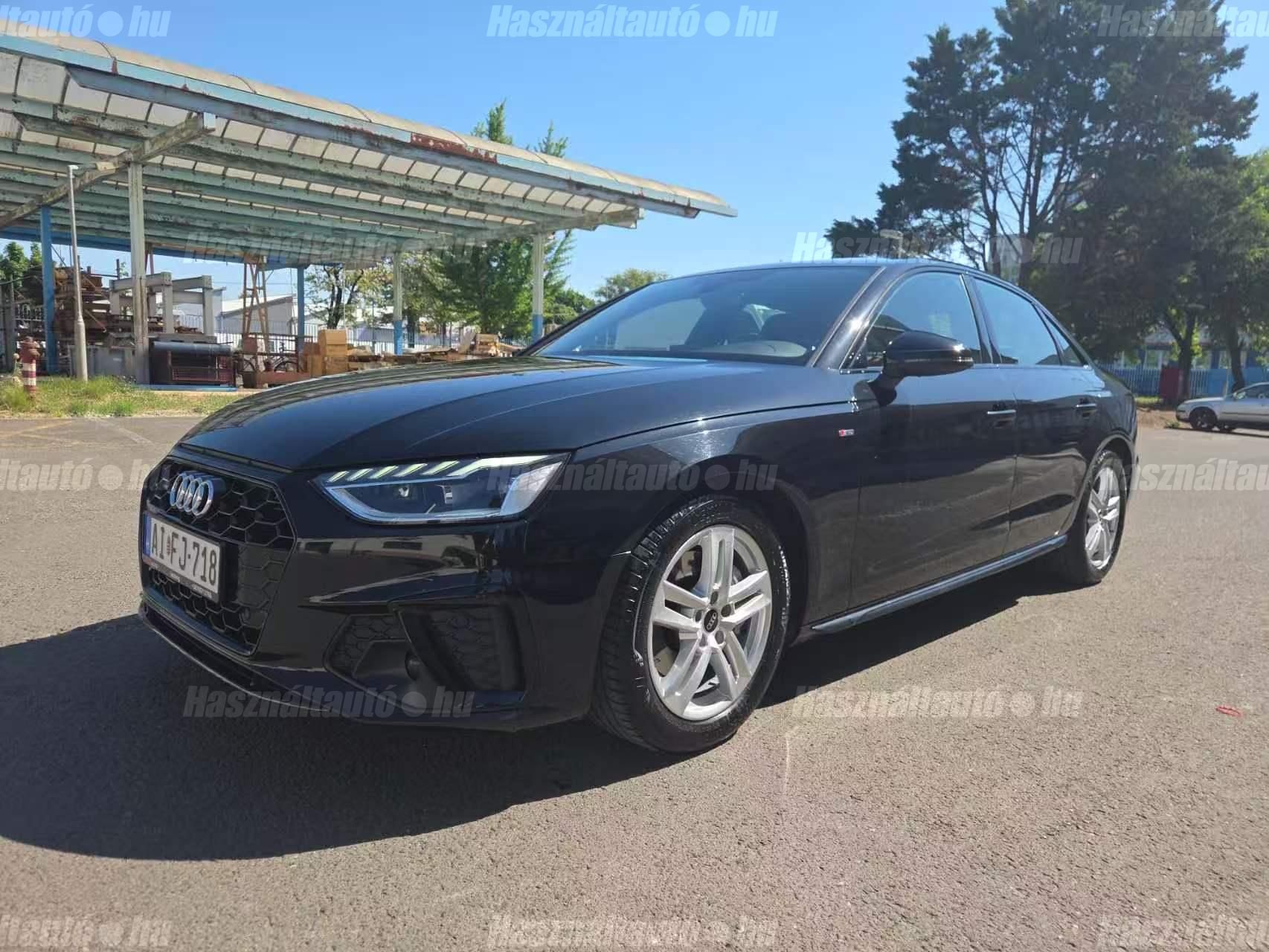AUDI A4 2023/4 - 1