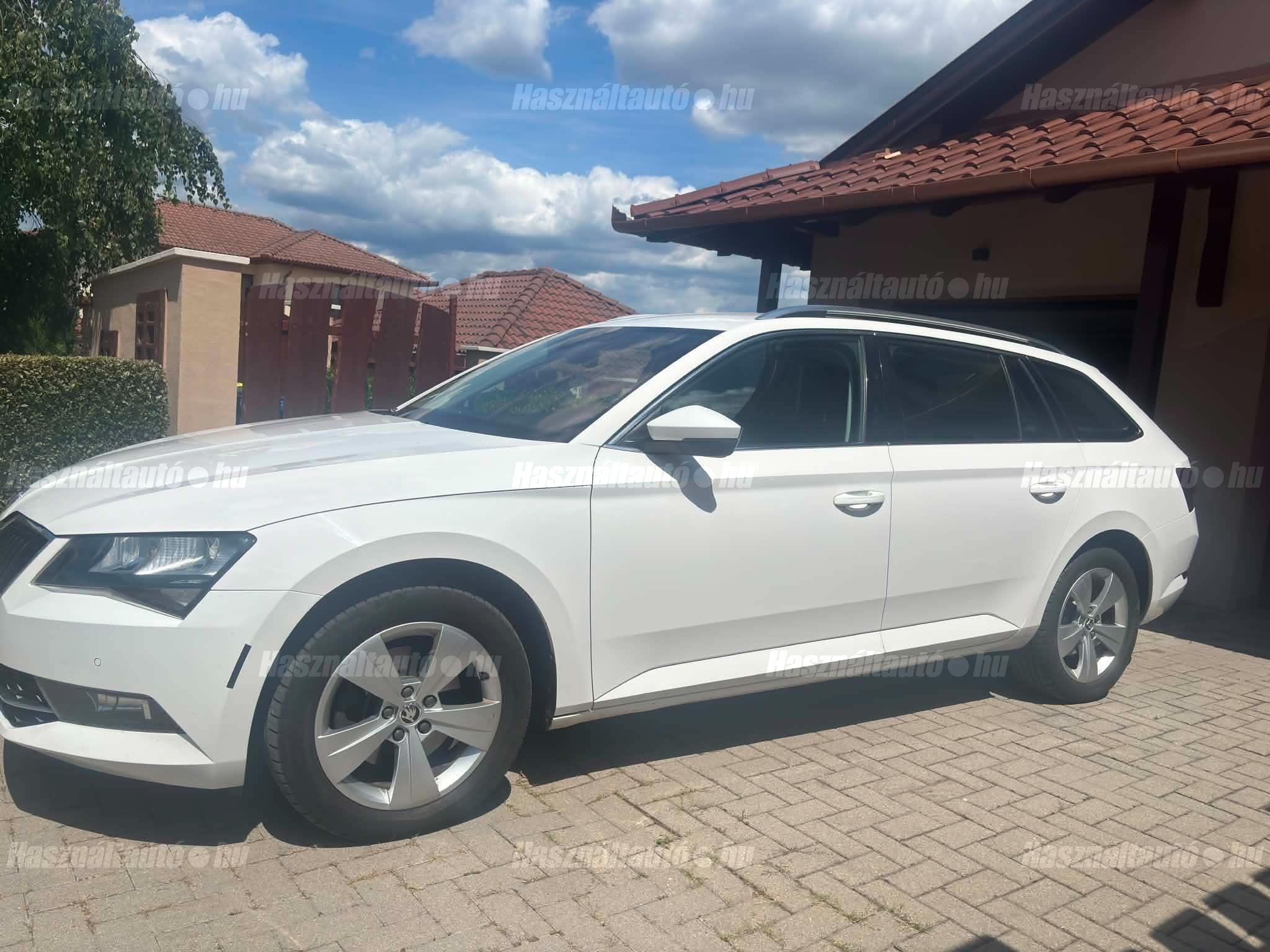 SKODA SUPERB 2018/6 - 1