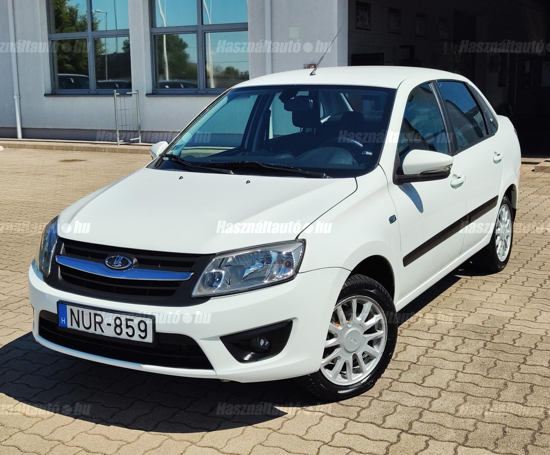 LADA GRANTA 2016/7 - 1