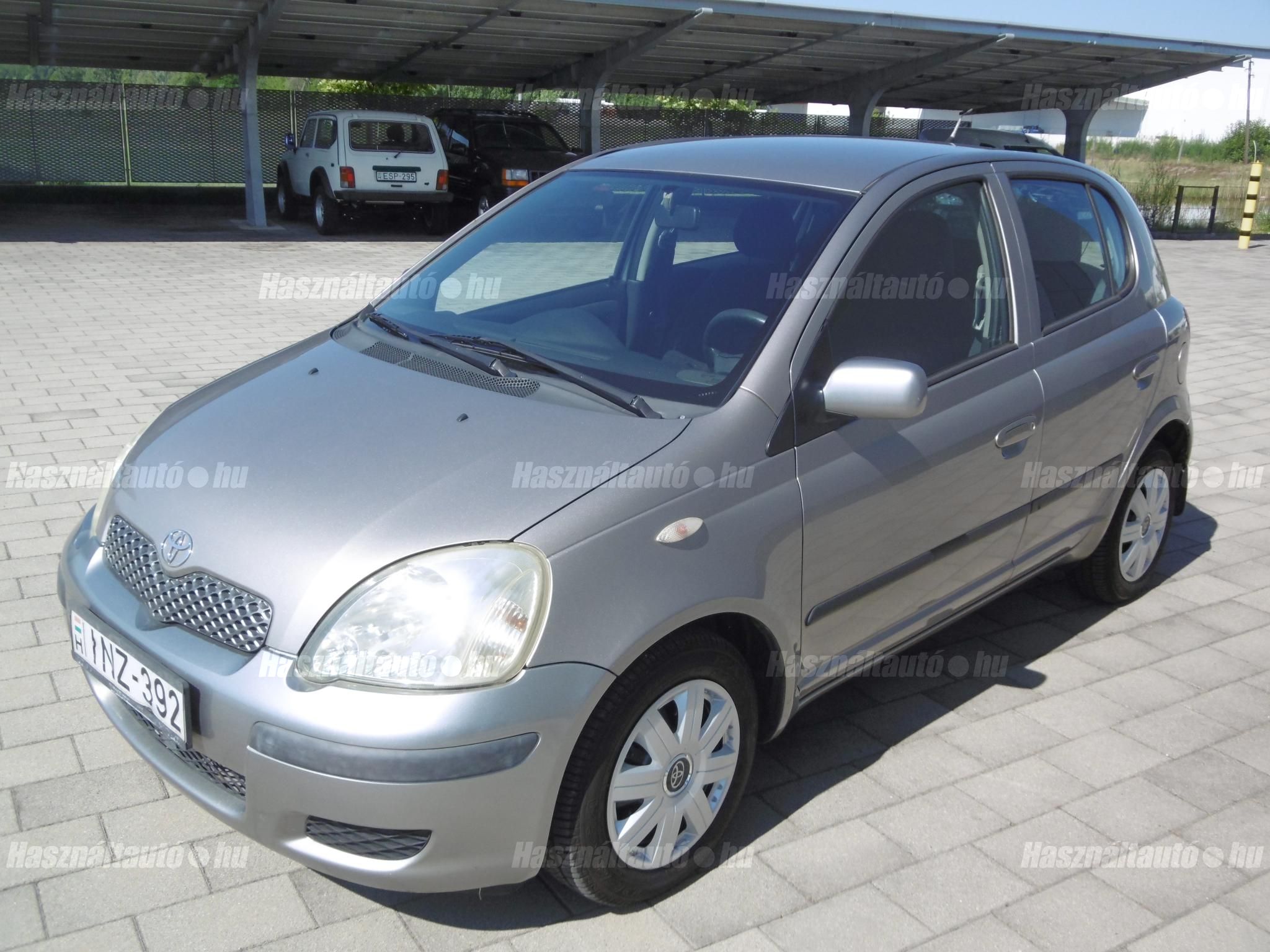 TOYOTA YARIS 2003/4 - 1