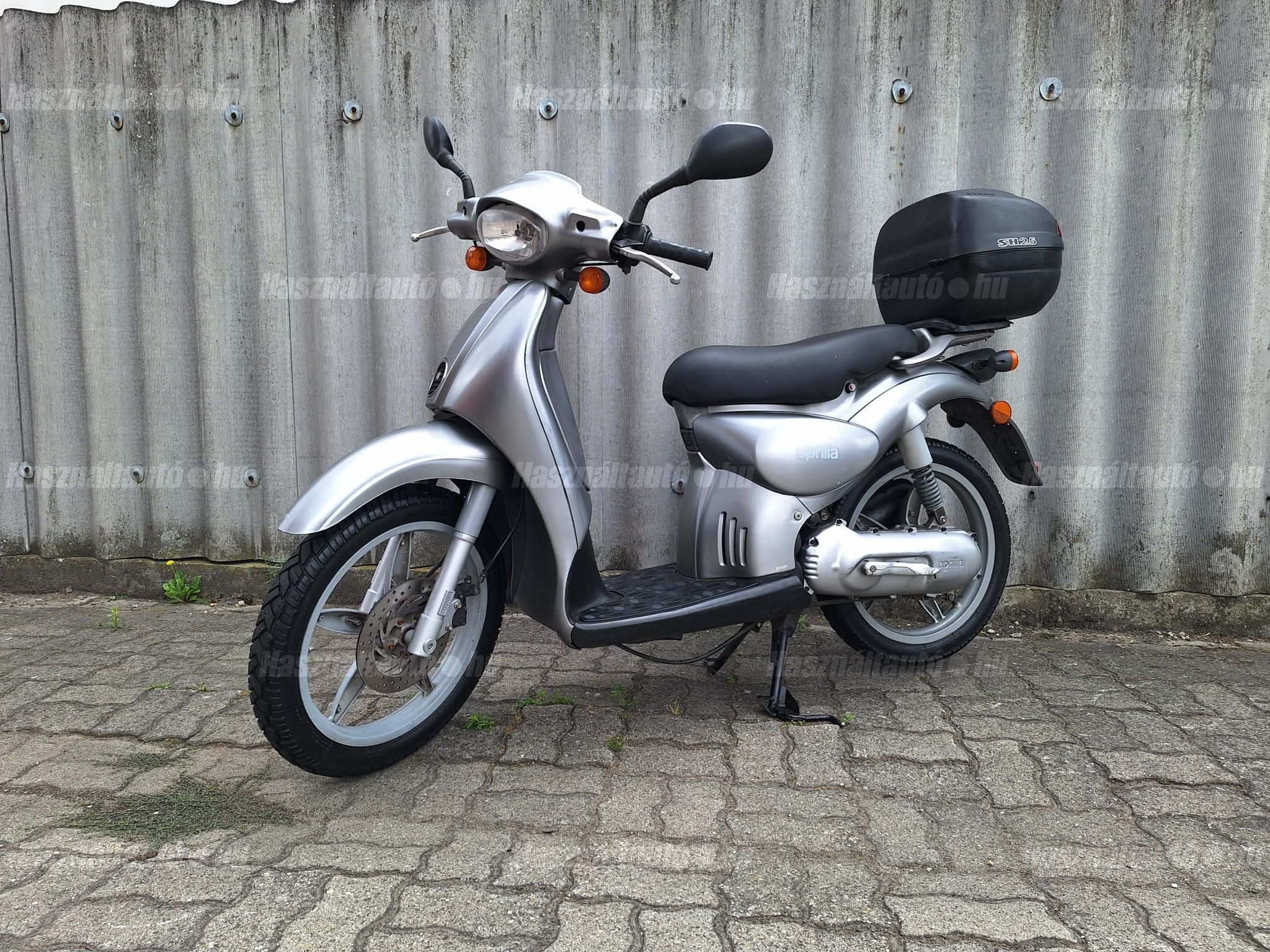 APRILIA SCARABEO 2010 - 1