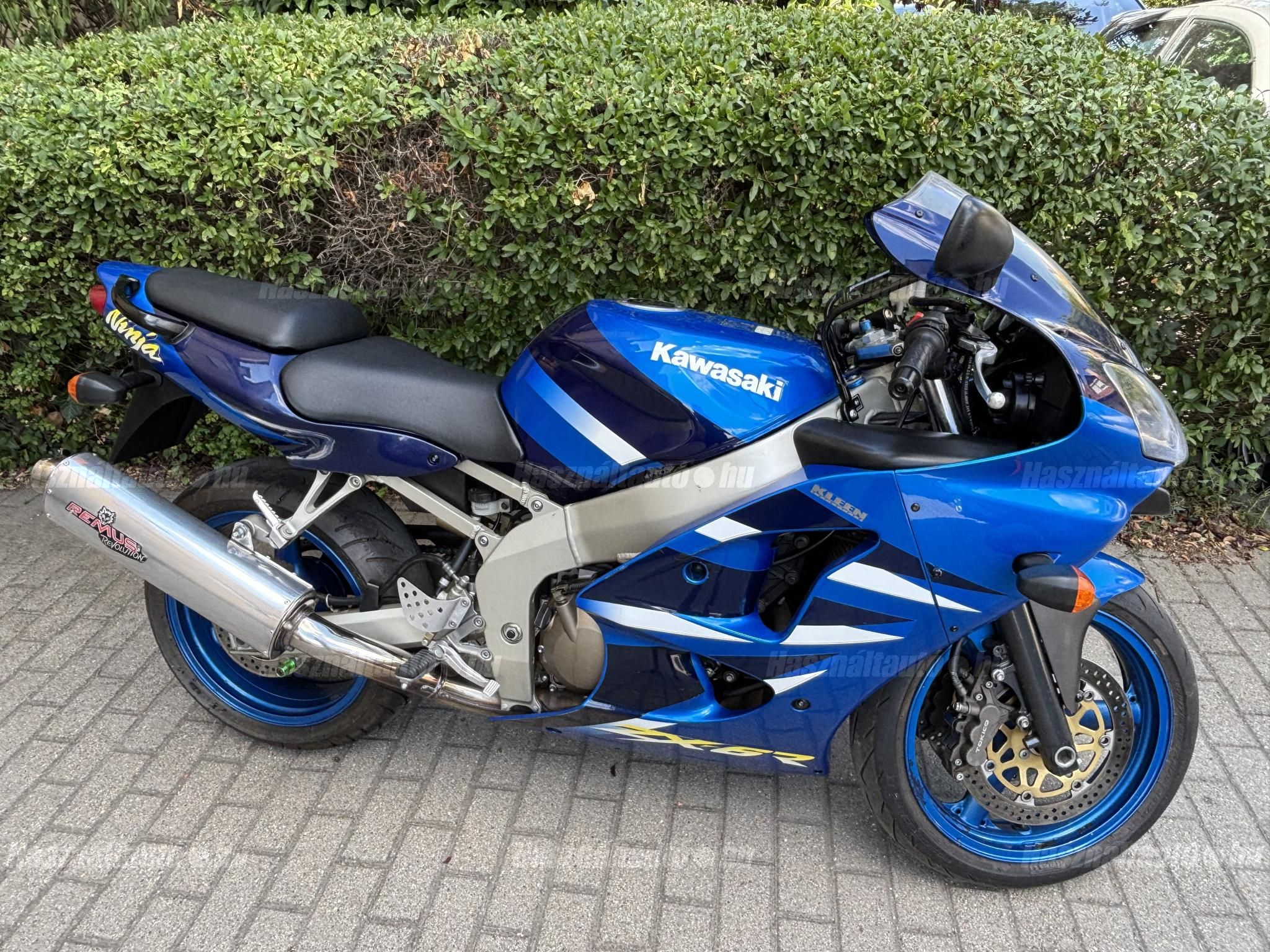 KAWASAKI ZX-6R (NINJA) 2001/8 - 1
