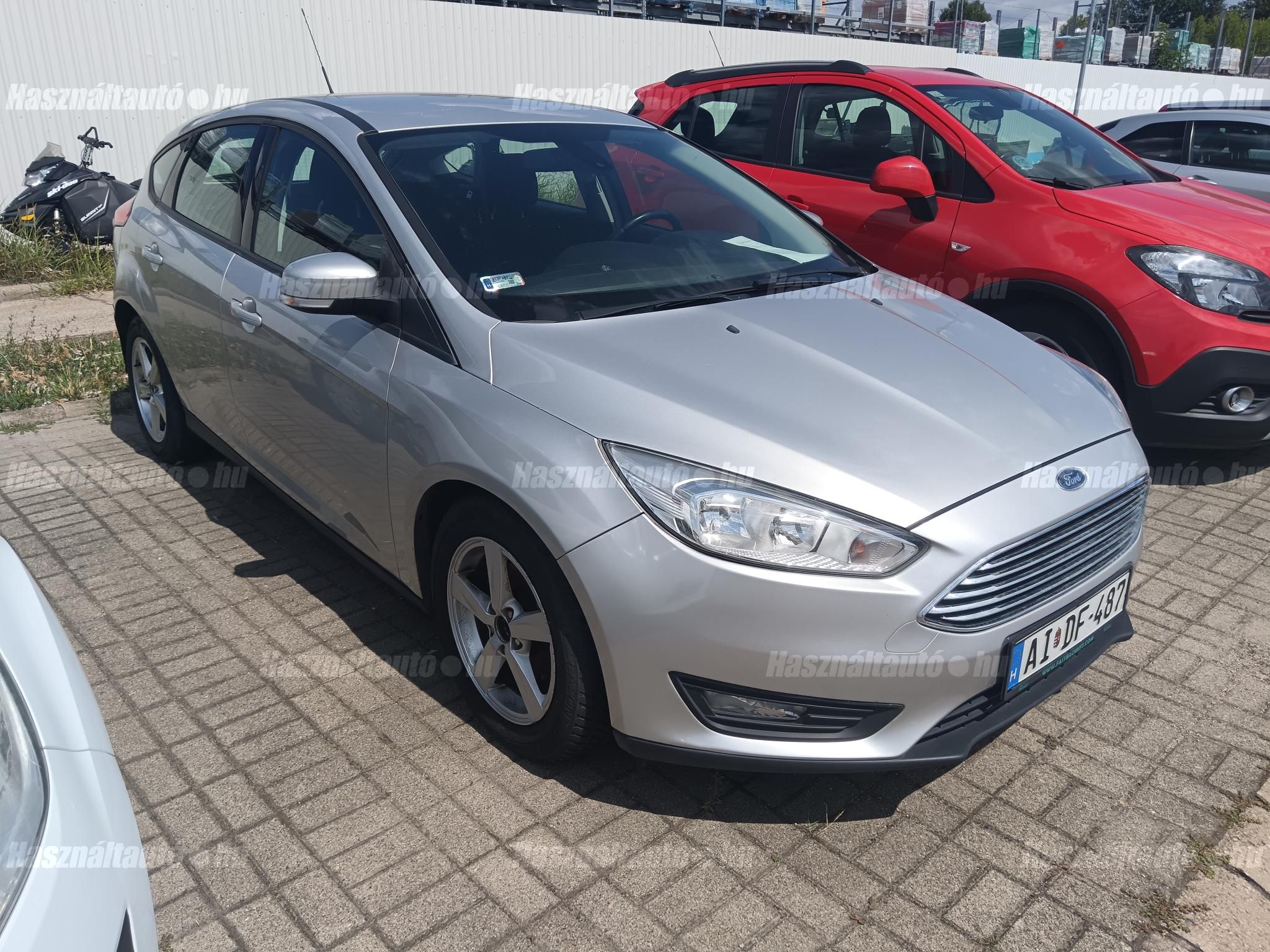 FORD FOCUS 2016/9 - 1