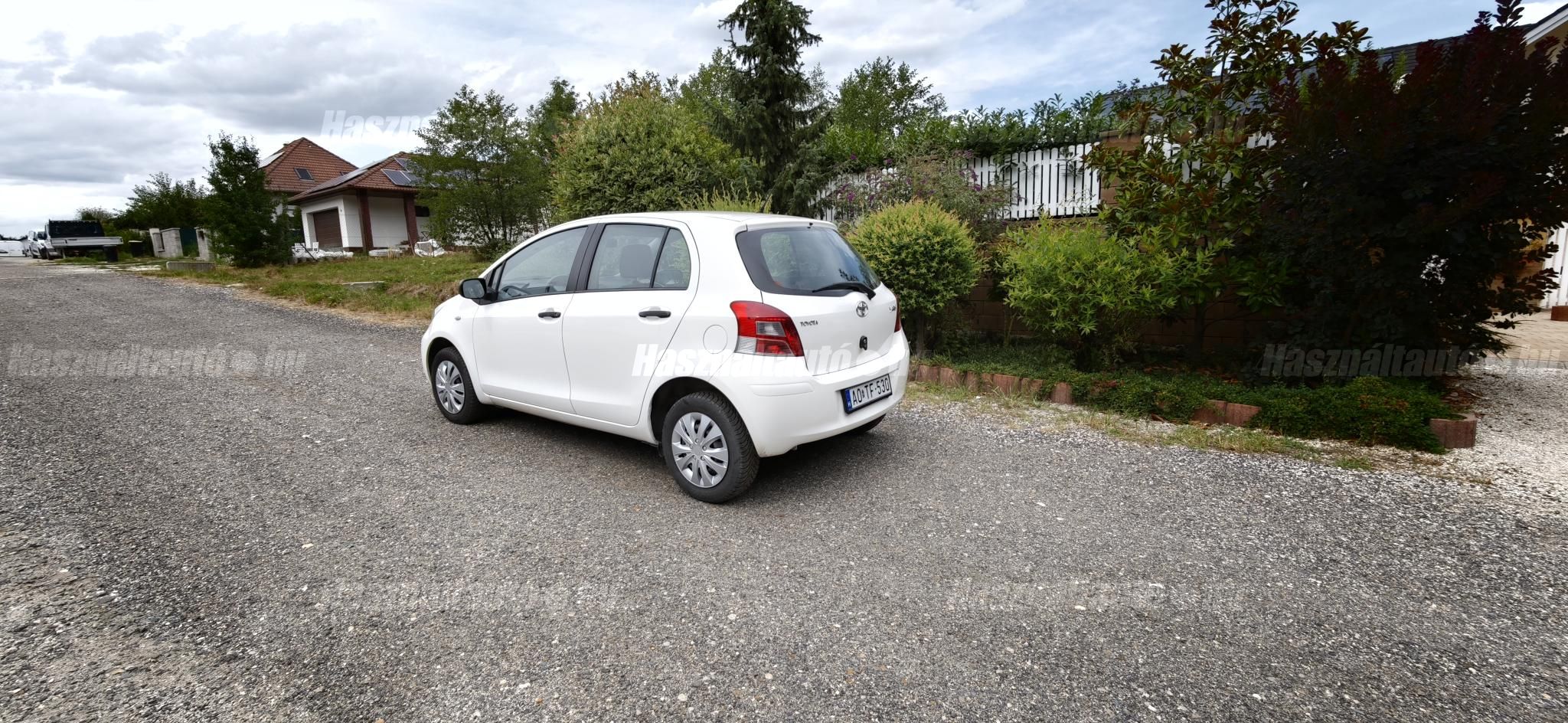TOYOTA YARIS 2011/7 - 1