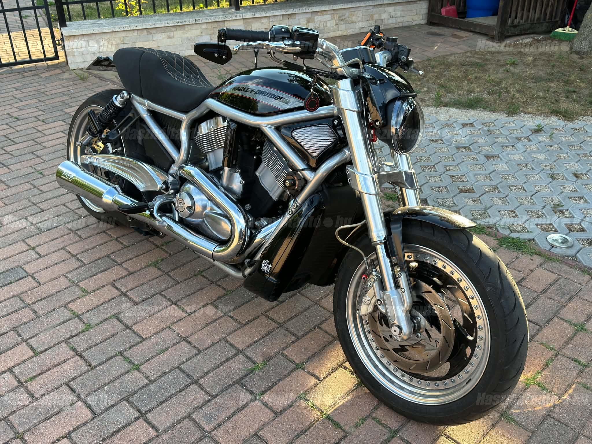 HARLEY-DAVIDSON VRSC 2006/6 - 1