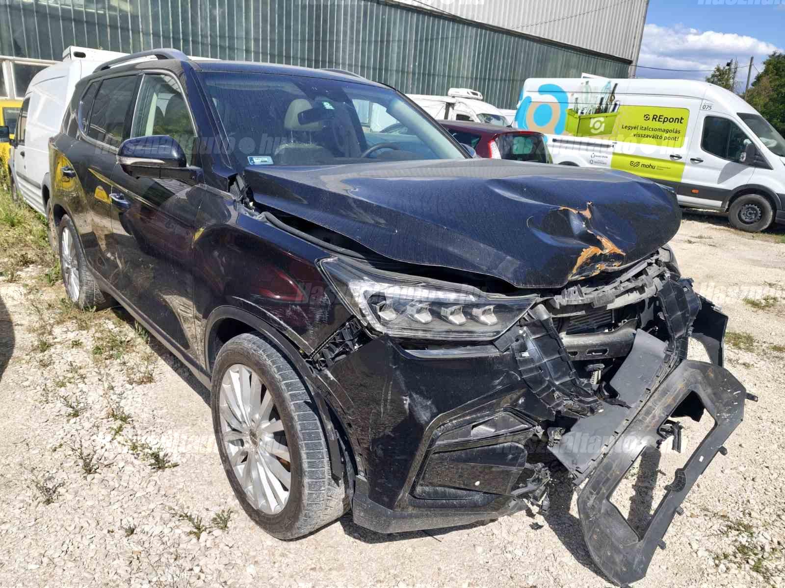 SSANGYONG REXTON 2021/6 - 1
