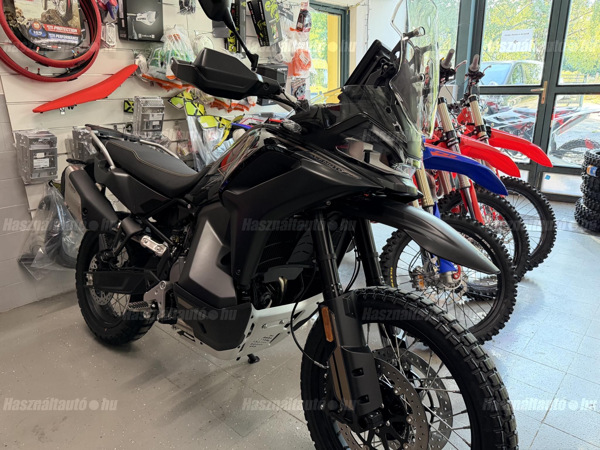 CFMOTO 800 MT 2026/6 - 1