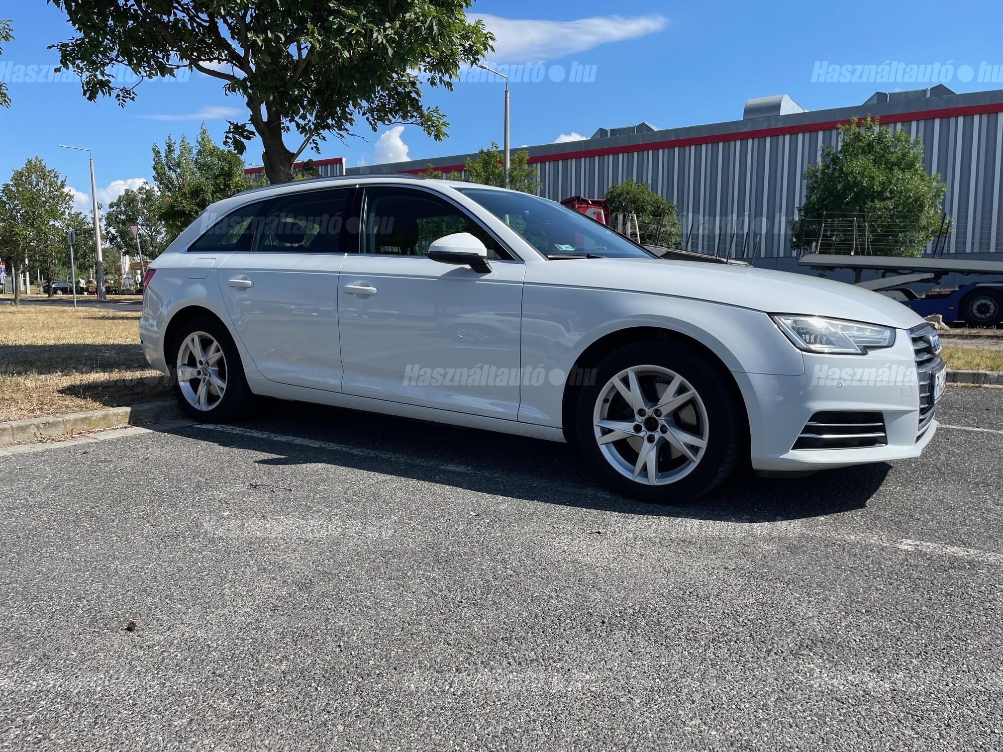 AUDI A4 2017/8 - 1