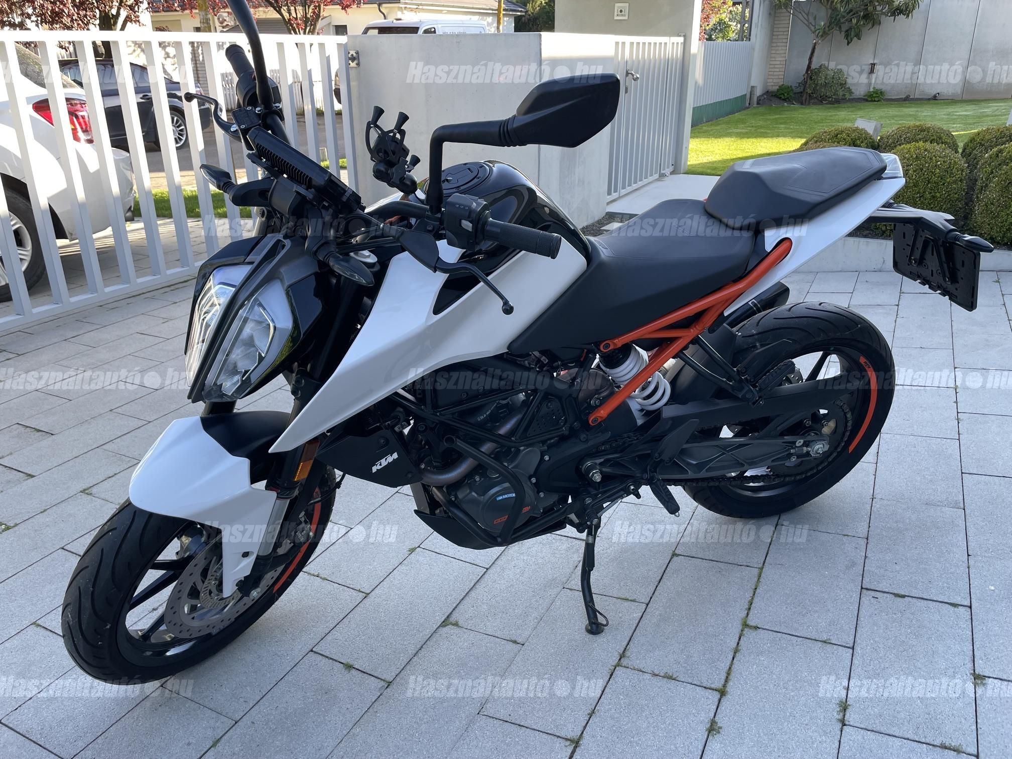 KTM 125 DUKE 2020/3 - 1