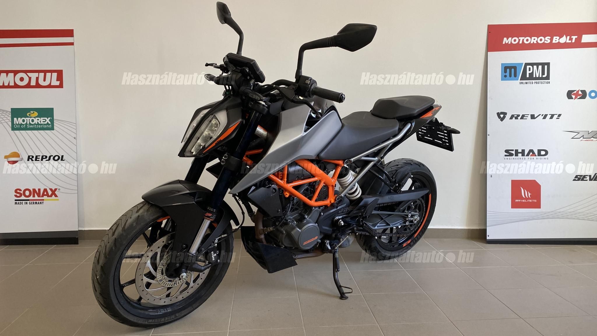 KTM 125 DUKE 2022/5 - 1