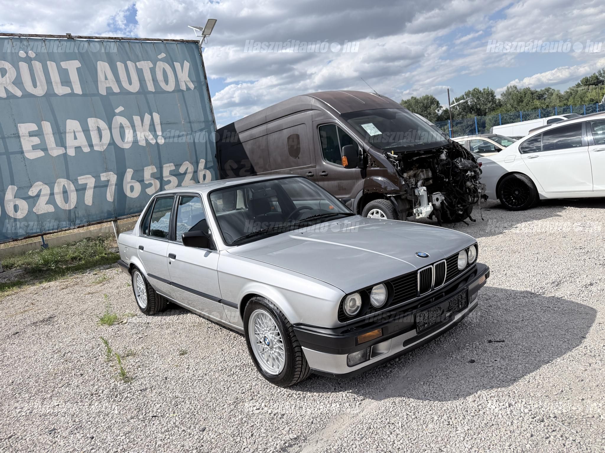 BMW 318 1989/10 - 1