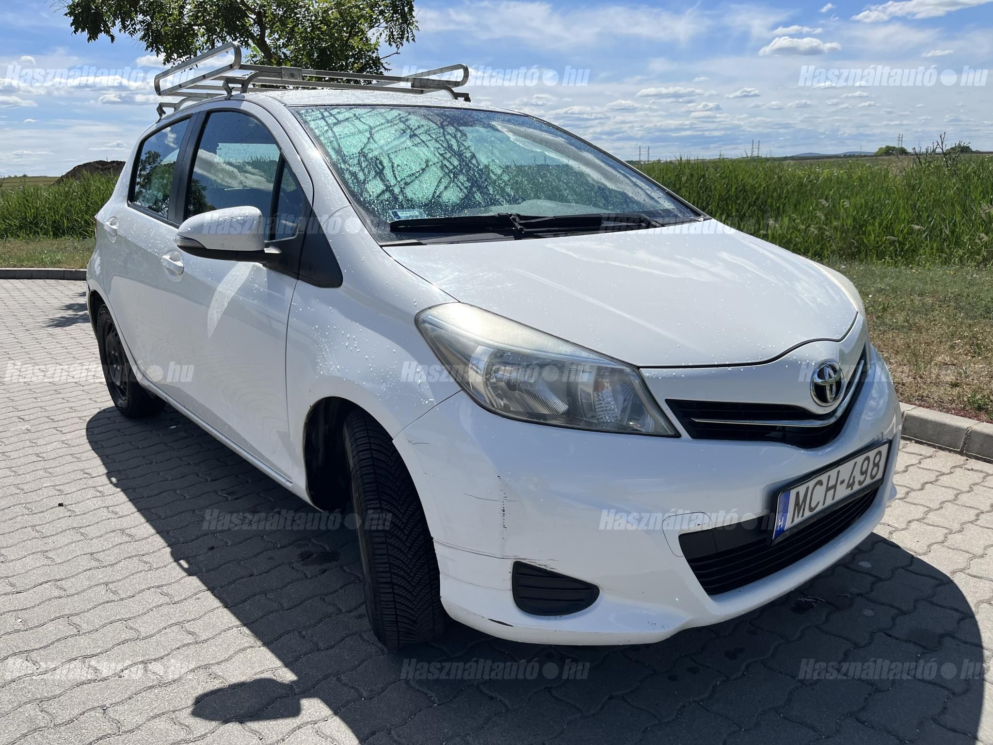 TOYOTA YARIS 2012/4 - 1