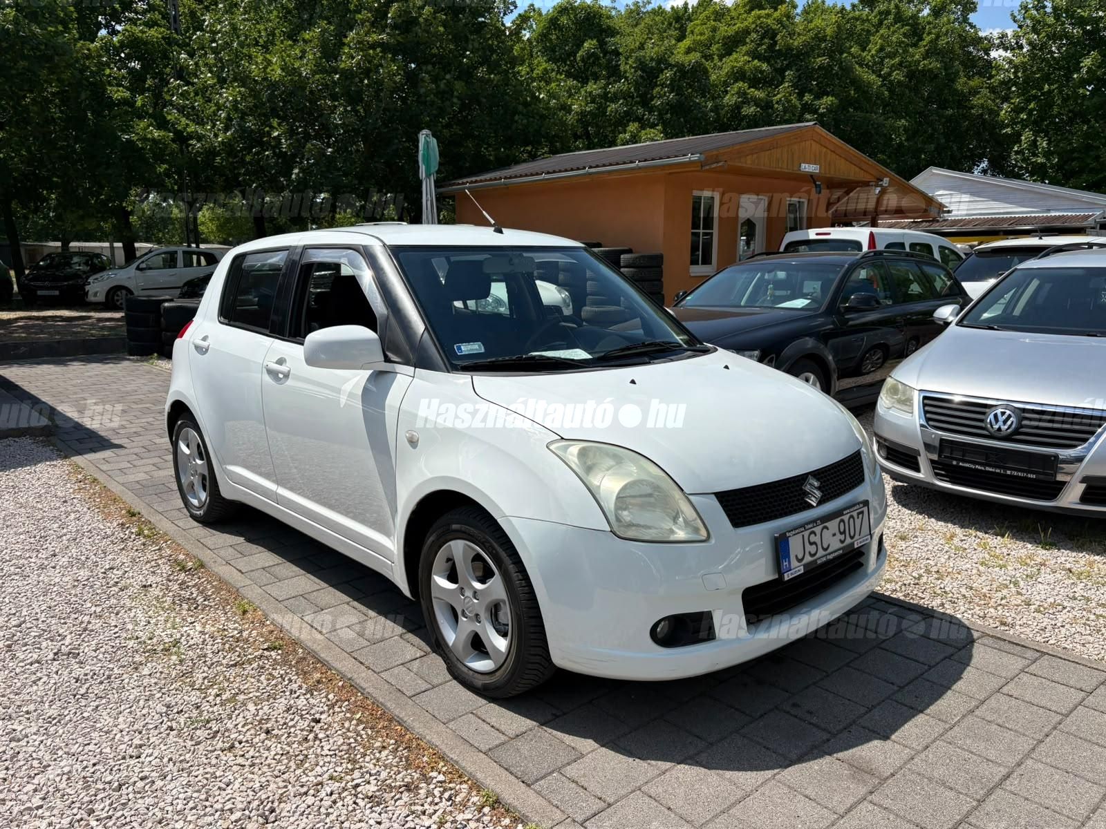 SUZUKI SWIFT 2005/5 - 1