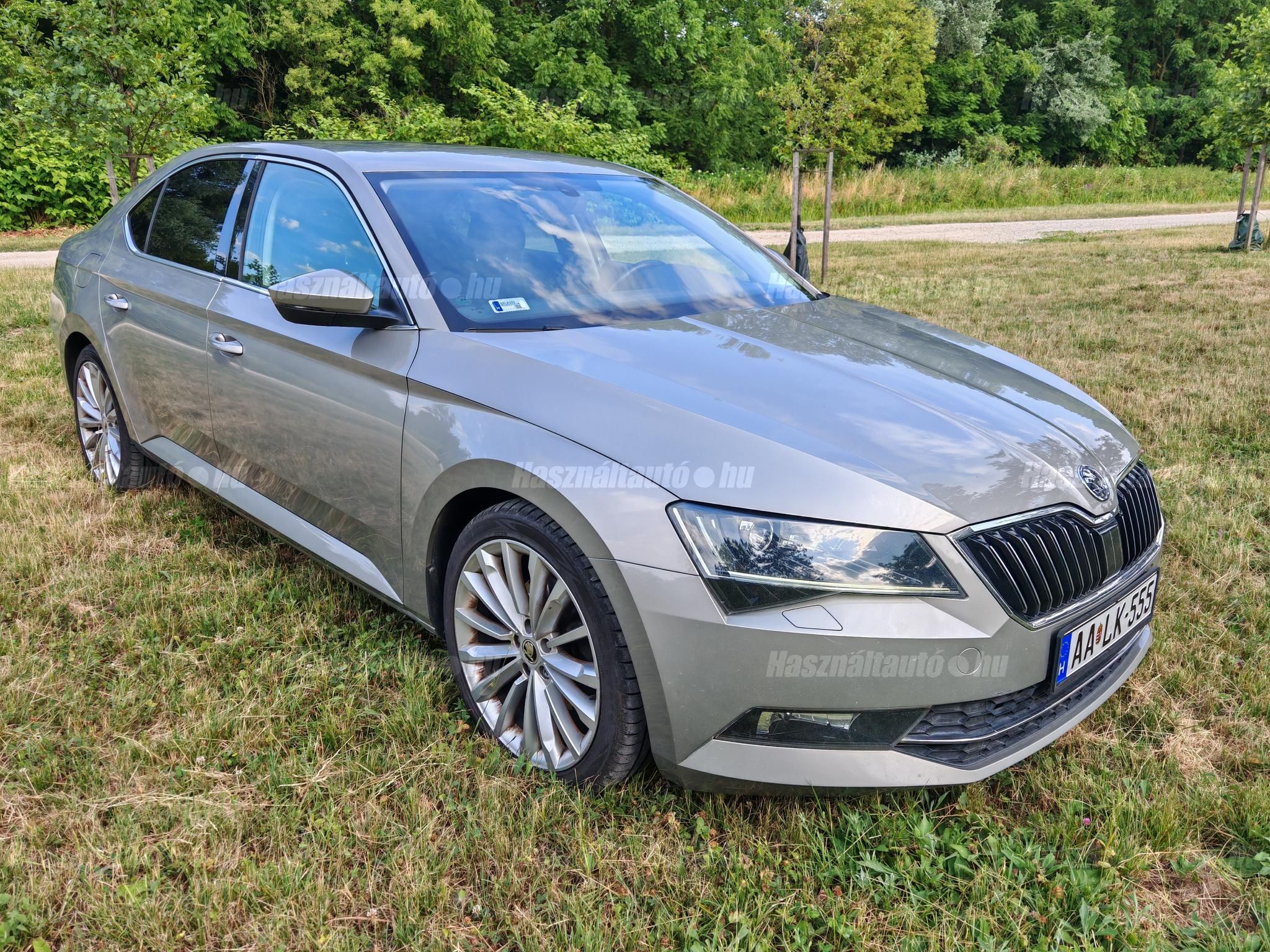 SKODA SUPERB 2015/11 - 1