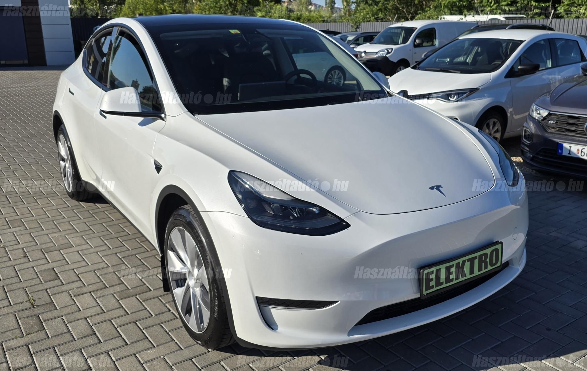 TESLA MODEL Y 2023/5 - 1
