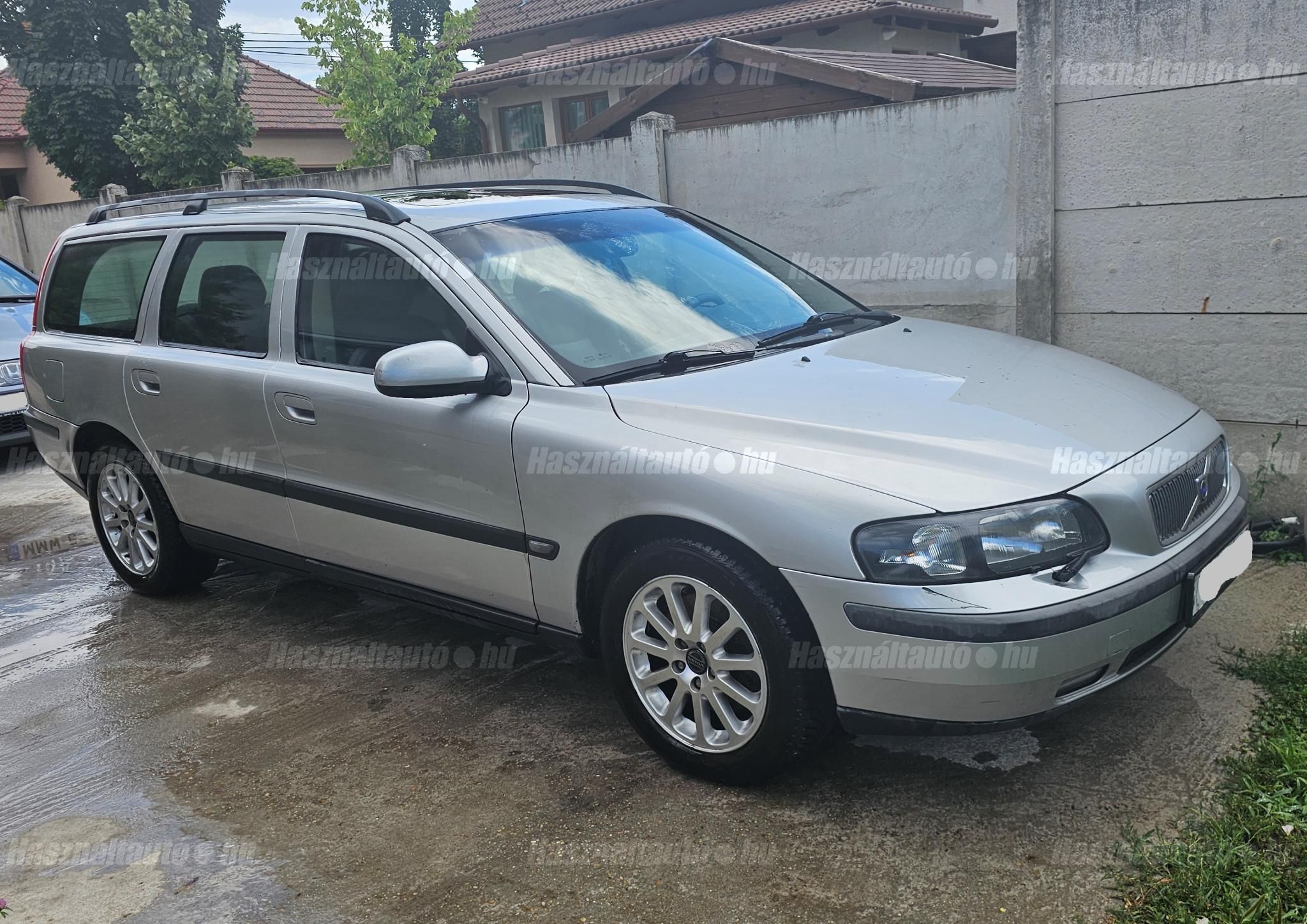 VOLVO V70 2002/12 - 1