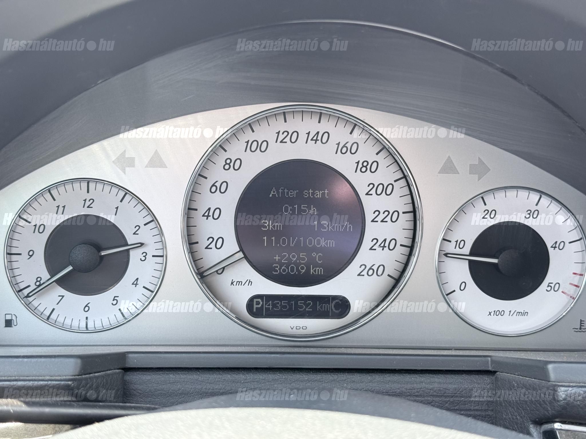 MERCEDES-BENZ 220 2004/11 - 1