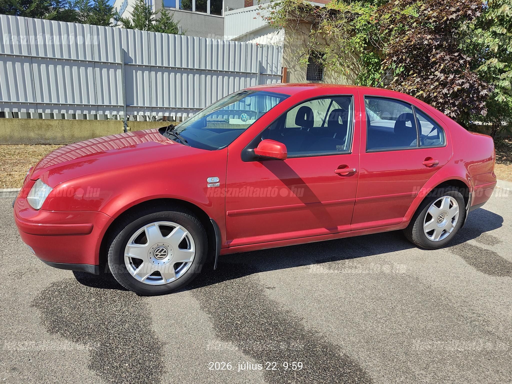 VOLKSWAGEN BORA 2000/5 - 1