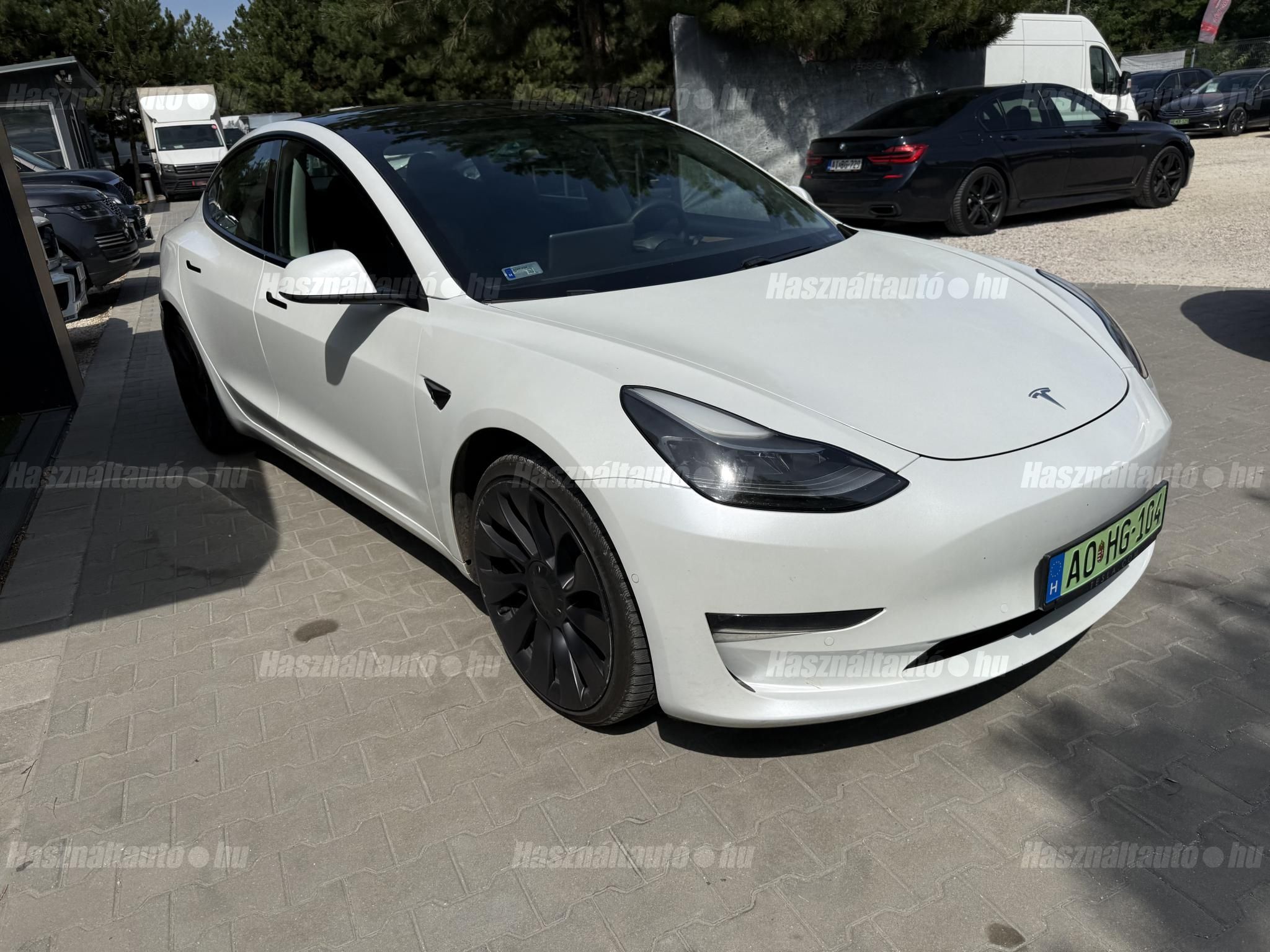 TESLA MODEL 3 2021/6 - 1