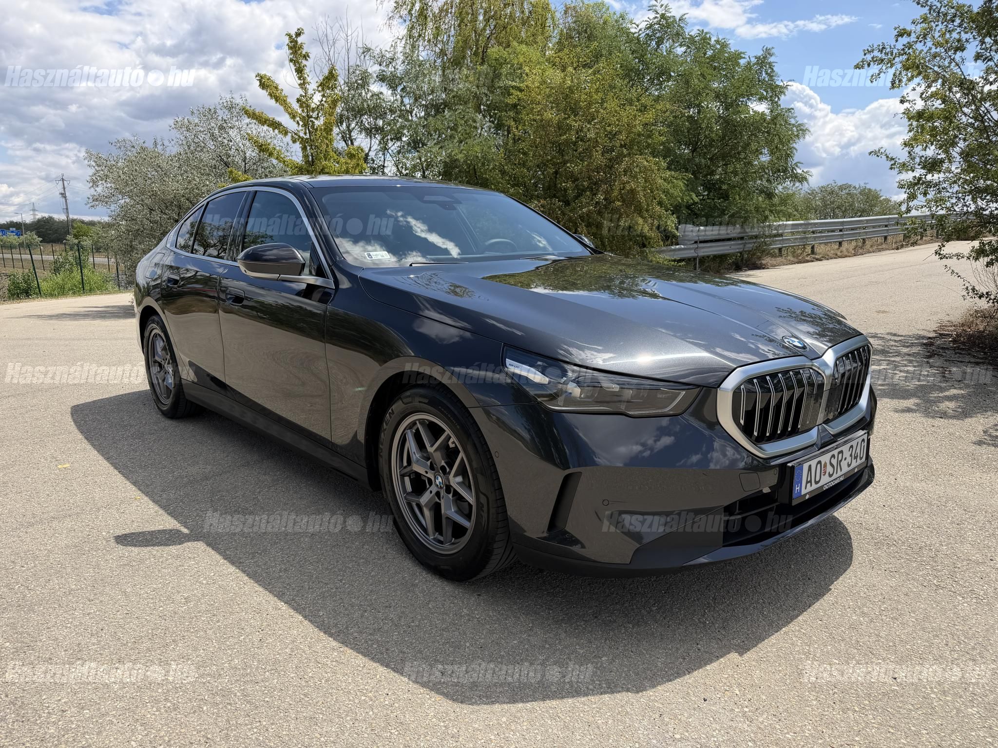 BMW 520 2024/9 - 1