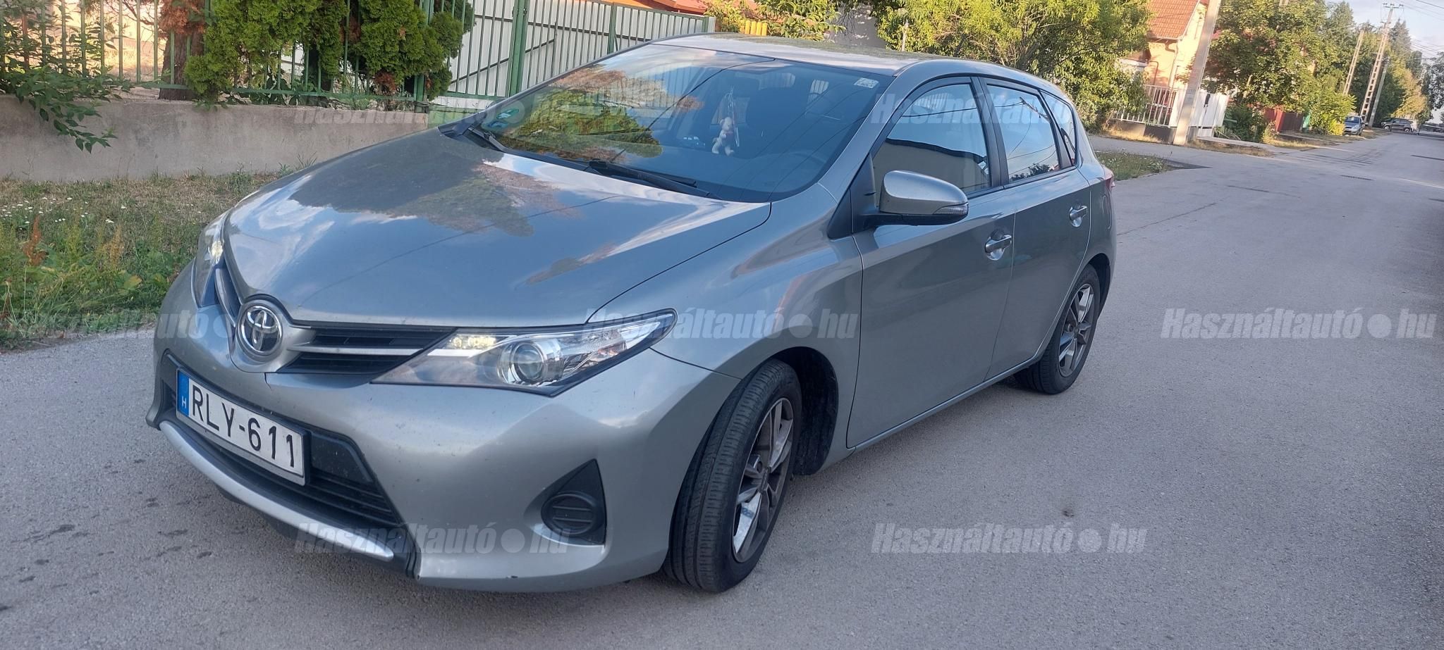 TOYOTA AURIS 2015/12 - 1
