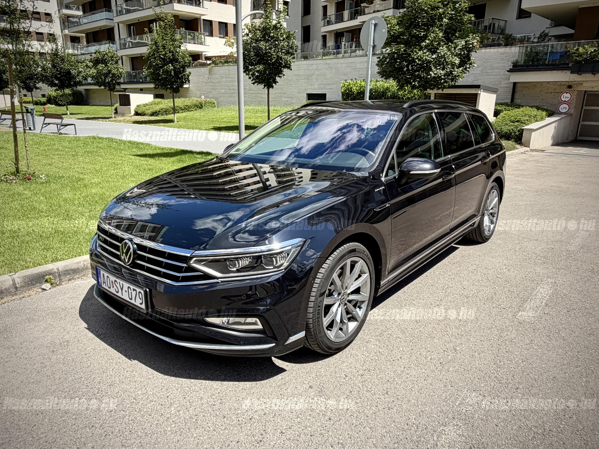 VOLKSWAGEN PASSAT VIII 2022 - 1