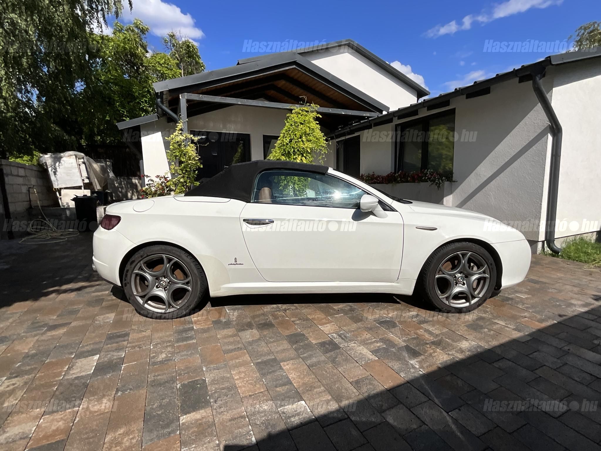 ALFA ROMEO SPIDER 2008/8 - 1