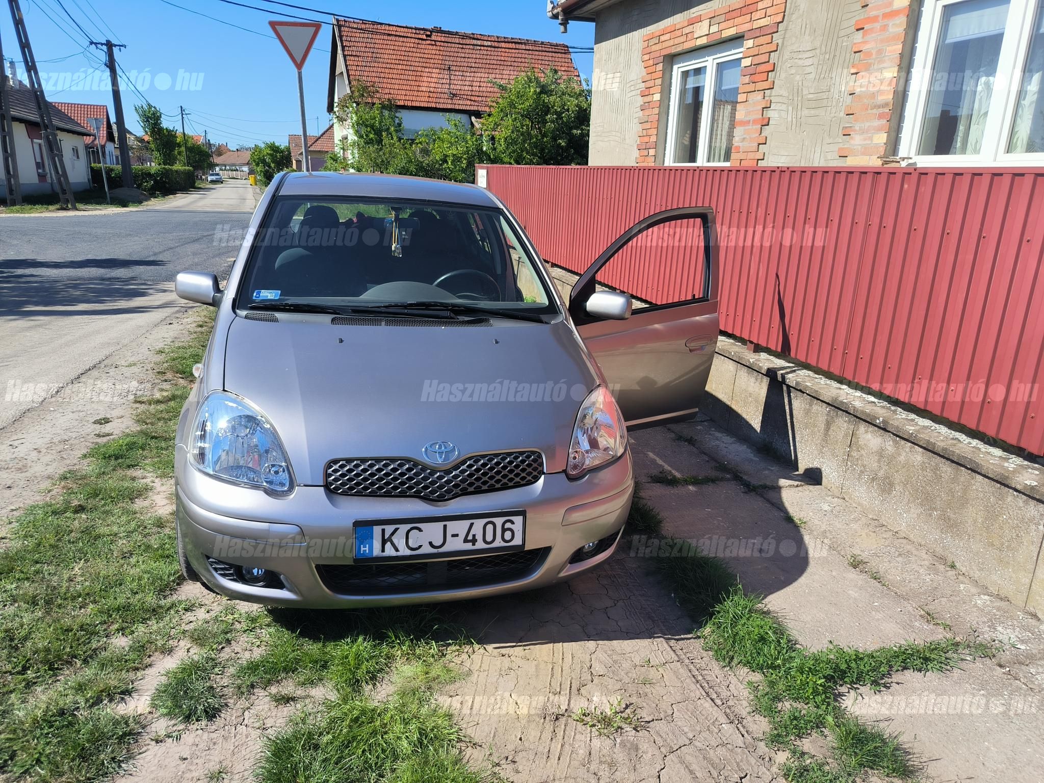 TOYOTA YARIS 2005 - 1