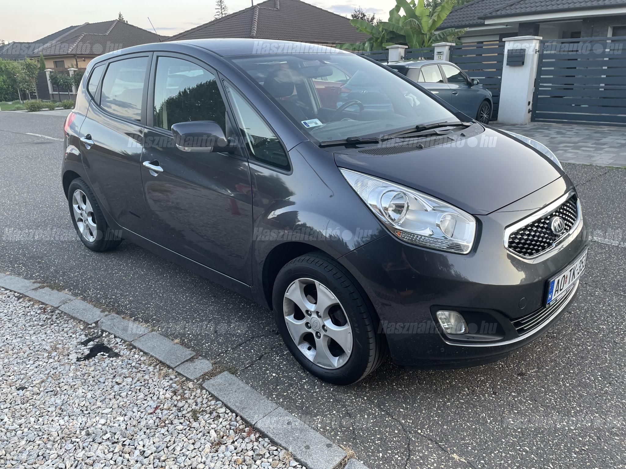 KIA VENGA 2013/4 - 1