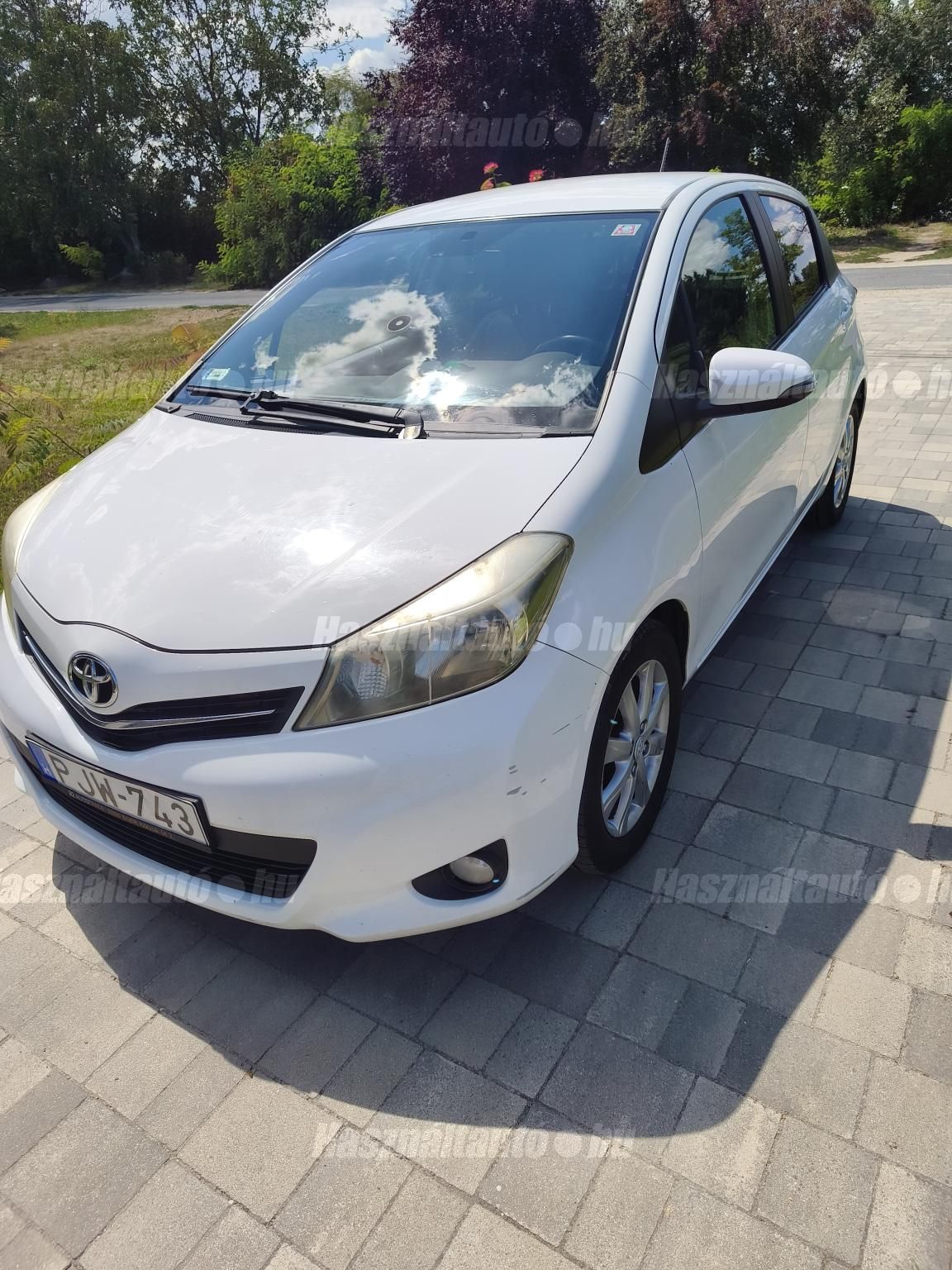 TOYOTA YARIS 2013/8 - 1