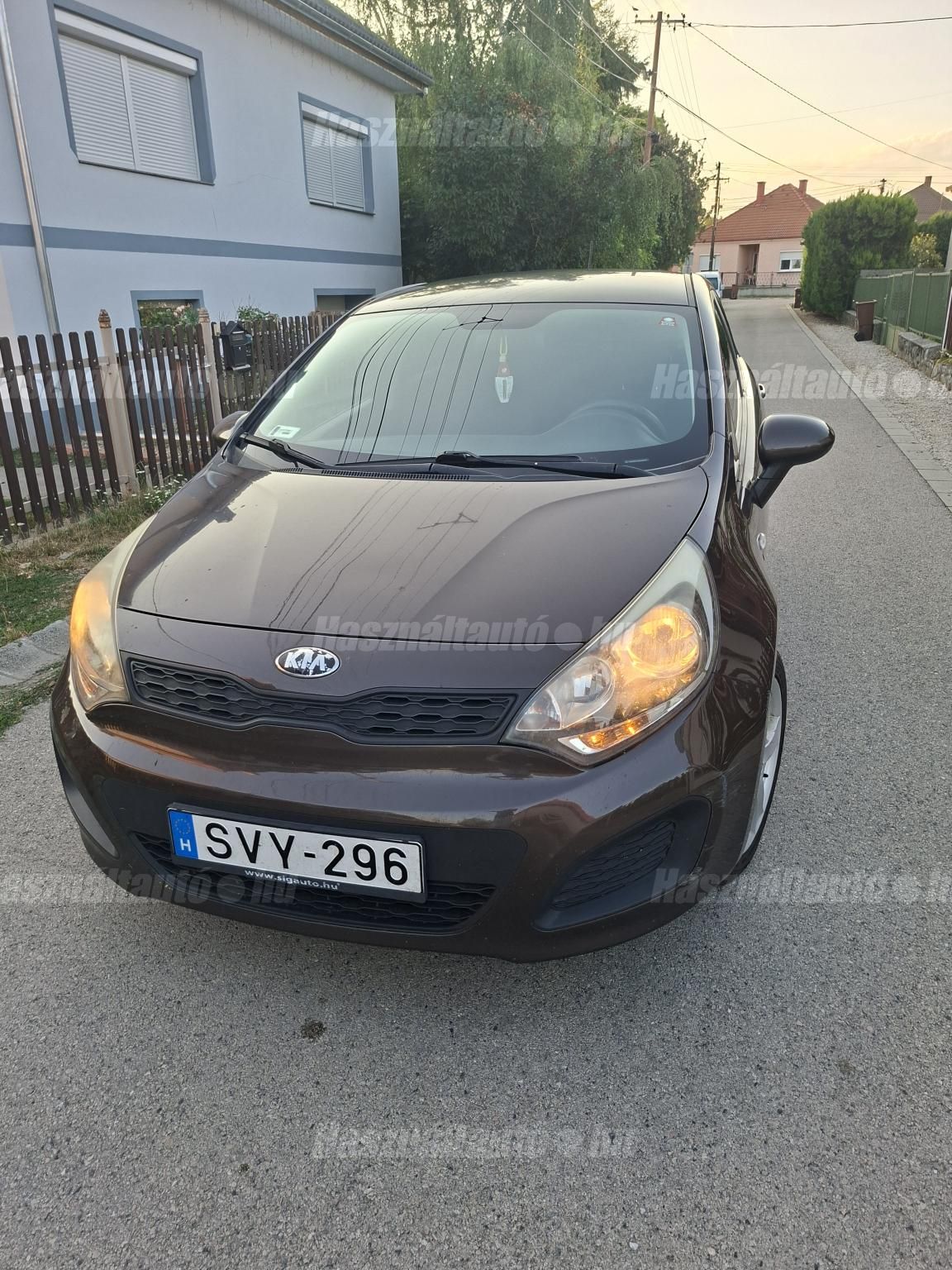 KIA RIO 2014/4 - 1