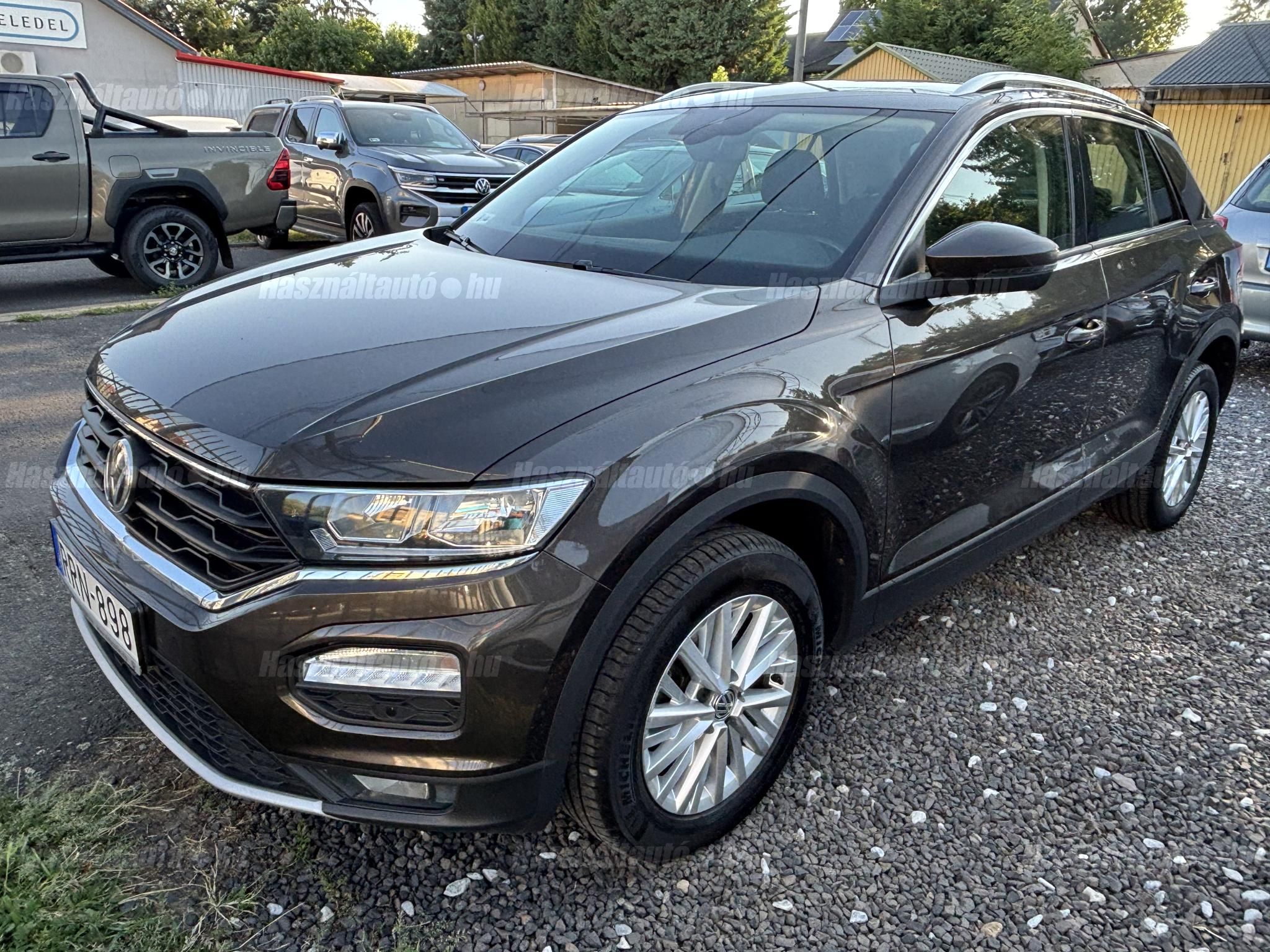 VOLKSWAGEN T-ROC 2019/8 - 1